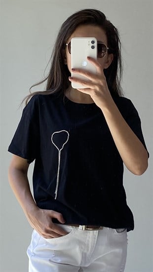 Siyah Taş Detaylı T-Shirt