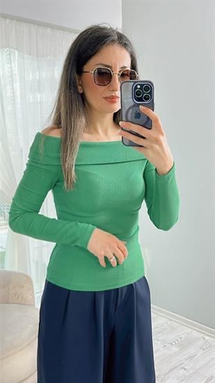 Yeşil Madonna Yaka Bluz