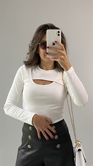 Ekru Göğüs Detaylı Kaşkorse Bluz
