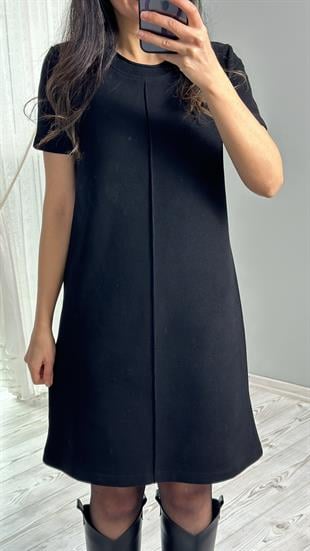 Siyah Önü Dikişli Triko Elbise