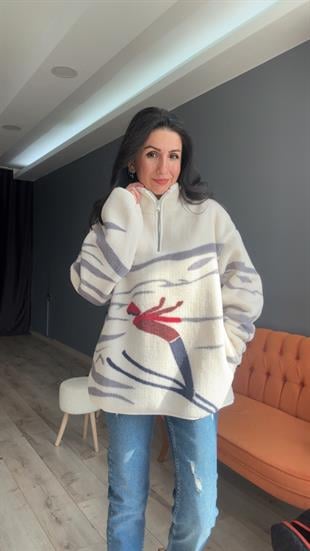 Ekru Kayakçı Kız Desenli Fermuarlı Sweatshirt