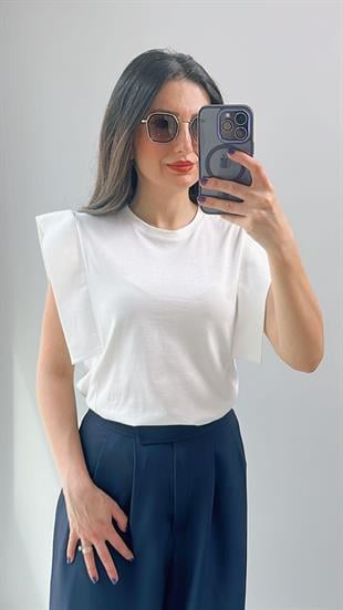Ekru Omuz Detaylı T-Shirt