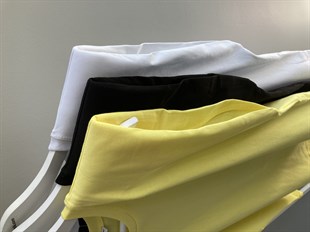 Siyah Vatkalı Bisiklet Yaka Basic T-Shirt