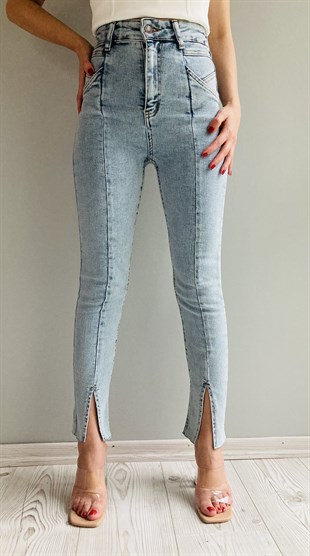 Skinny Yırtmaçlı Jean