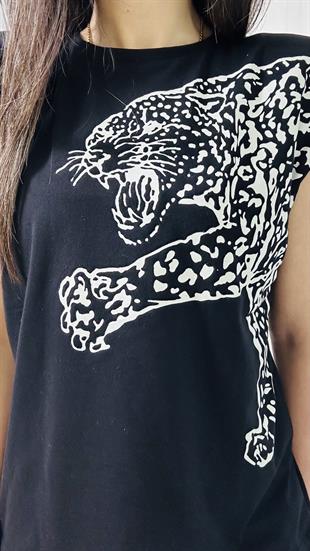 Siyah Önü Baskılı Vatkalı Bisiklet Yaka Basic T-Shirt