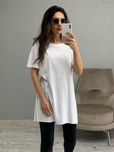 Beyaz Bisiklet Yaka Yanları Yırtmaçlı Uzun Basic T-shirt