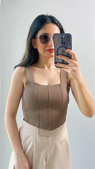 Vizon Kare Yaka Crop