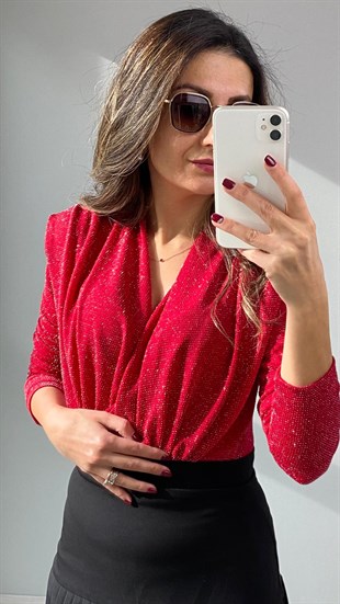 Kırmızı Vatkalı Simli Bluz