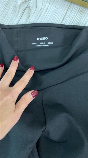 Siyah Oysho Fit Toparlayıcı Tayt