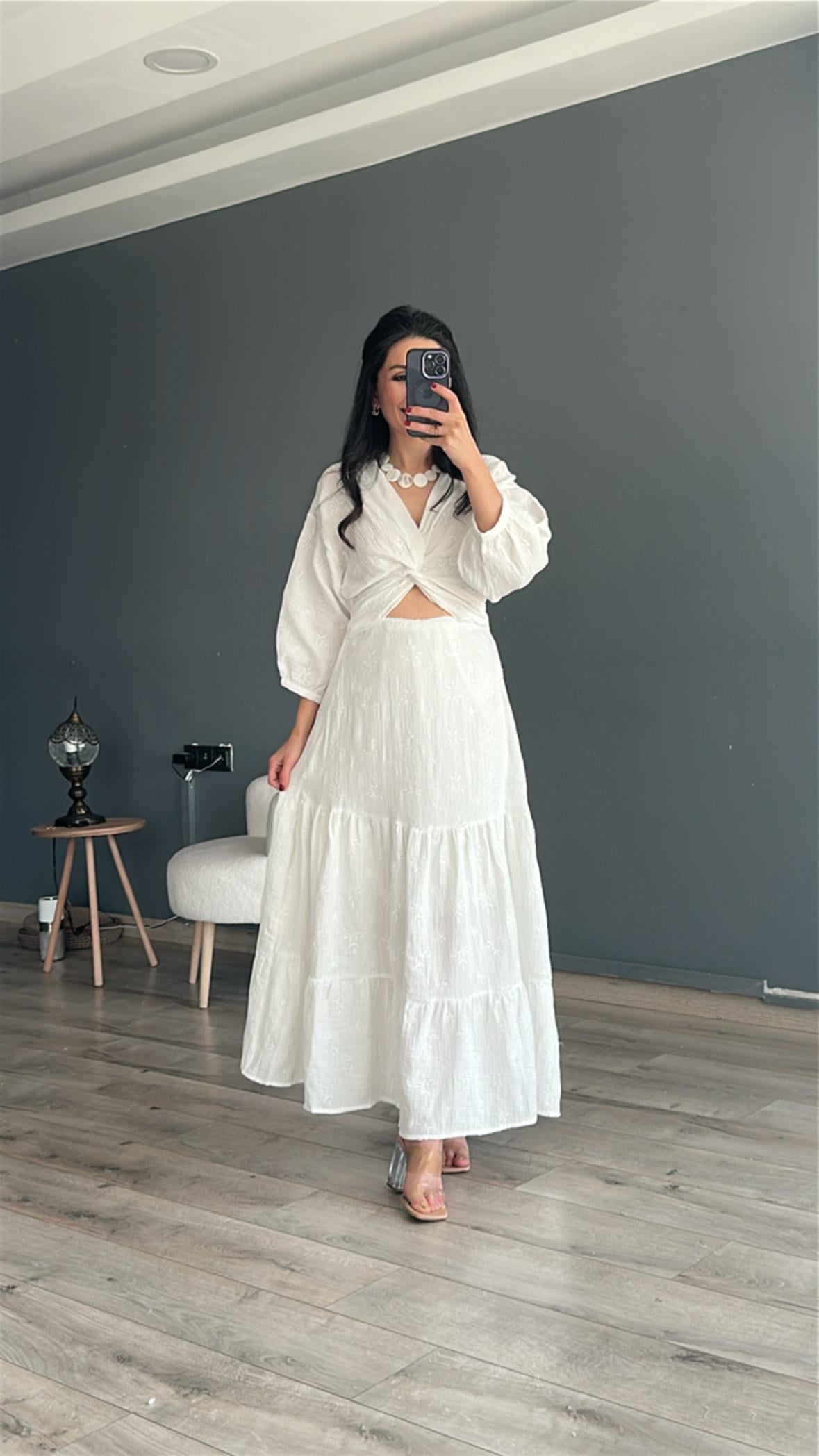 Beyaz Nakış İşlemeli Müslin Elbise