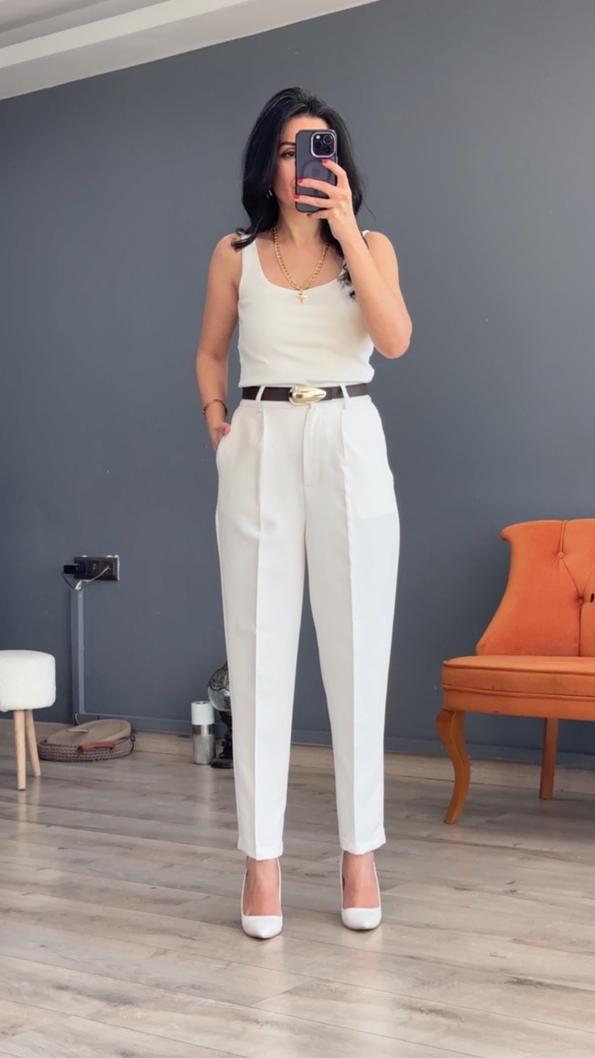 Kırık Beyaz Beli Lastikli Kemerli Havuç Paça Pantolon