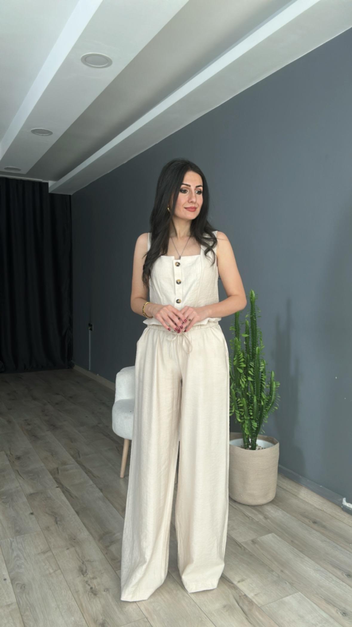 Bej Kare Yaka Yelek Pantolon Takım