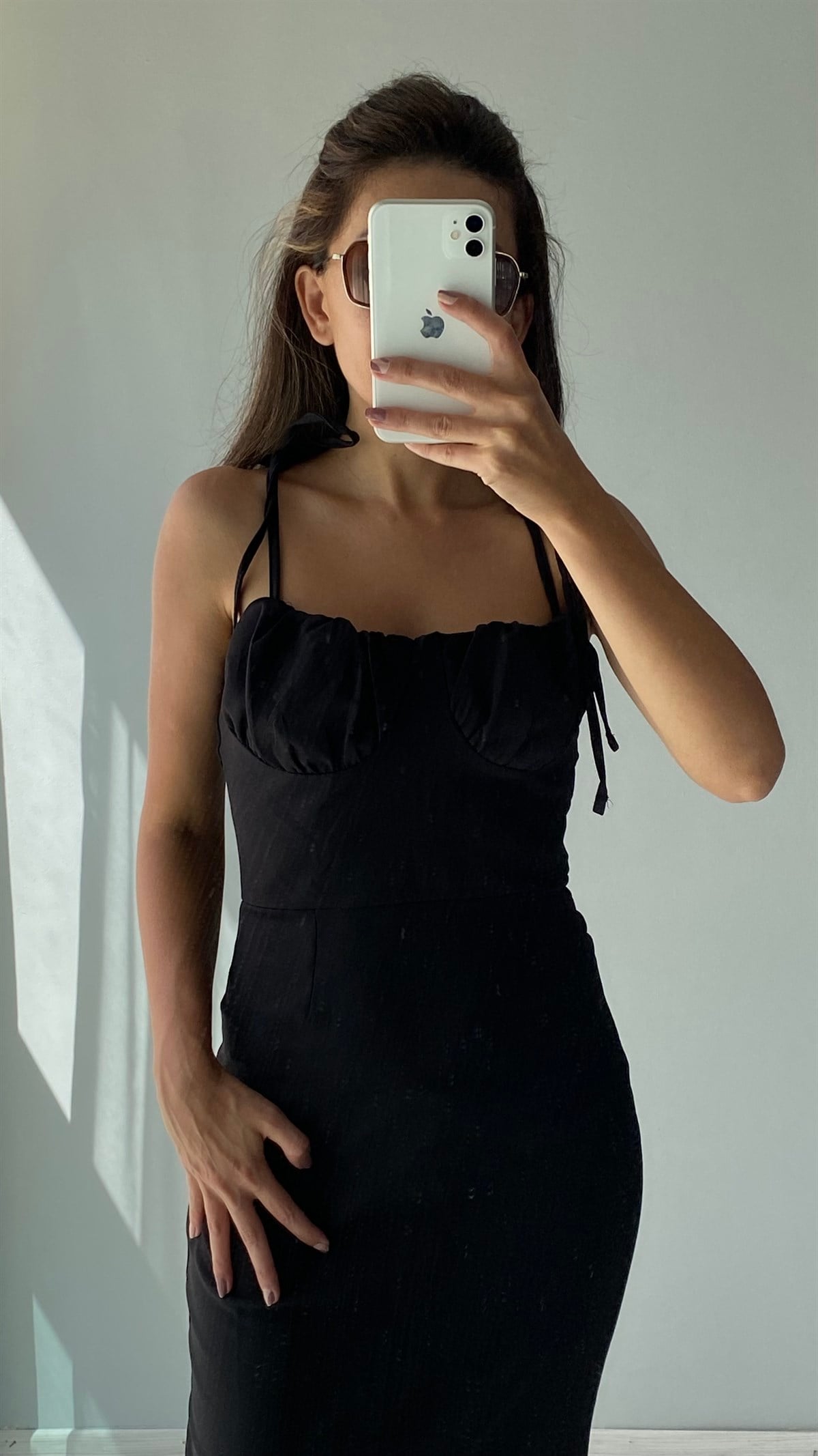 Siyah Eteği Volanlı Elbise