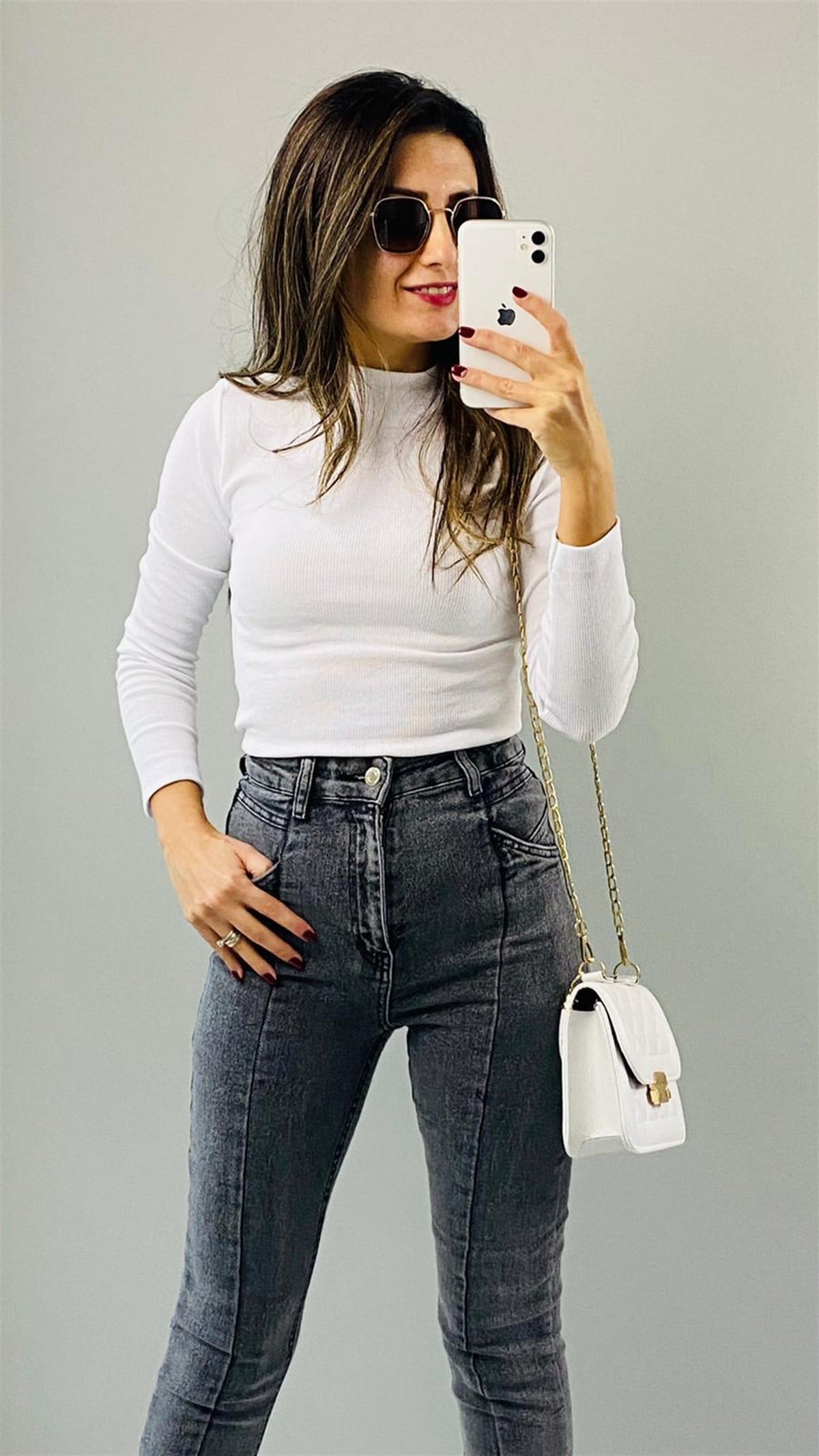 Beyaz Yarım Balıkçı Yaka Kaşkorse Bluz