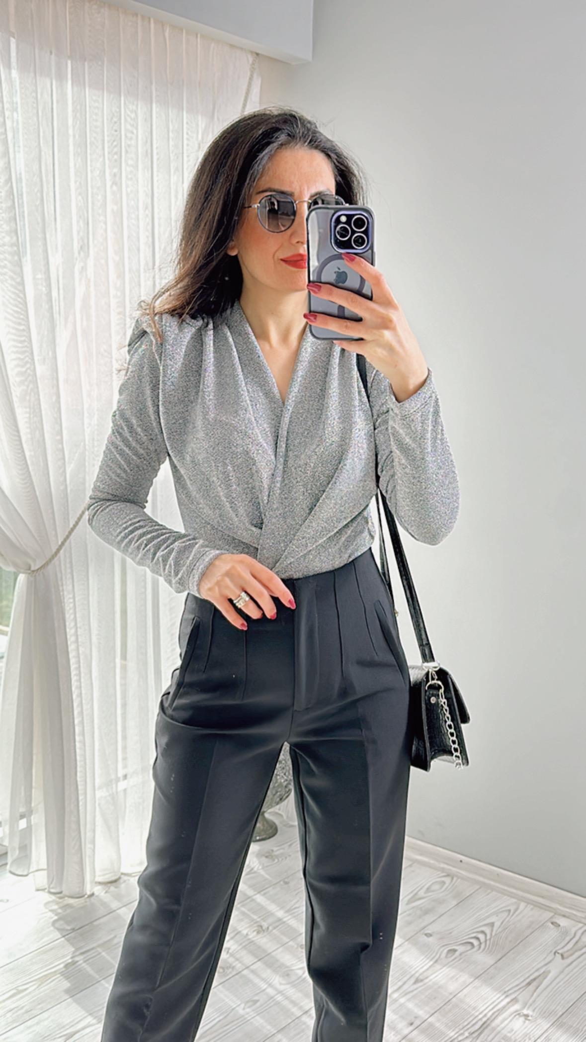 Gri Simli Vatkalı Bodysuit