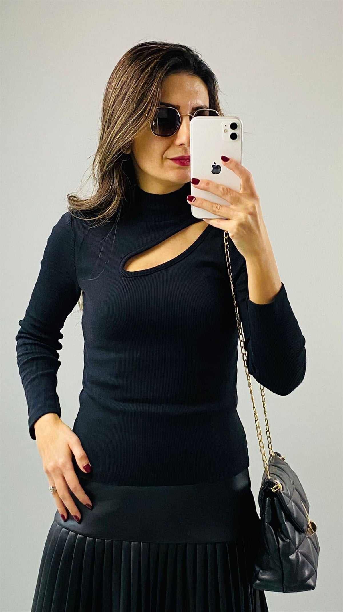 Siyah Yarım Balıkçı Yaka Önü Pencereli Kaşkorse Bluz