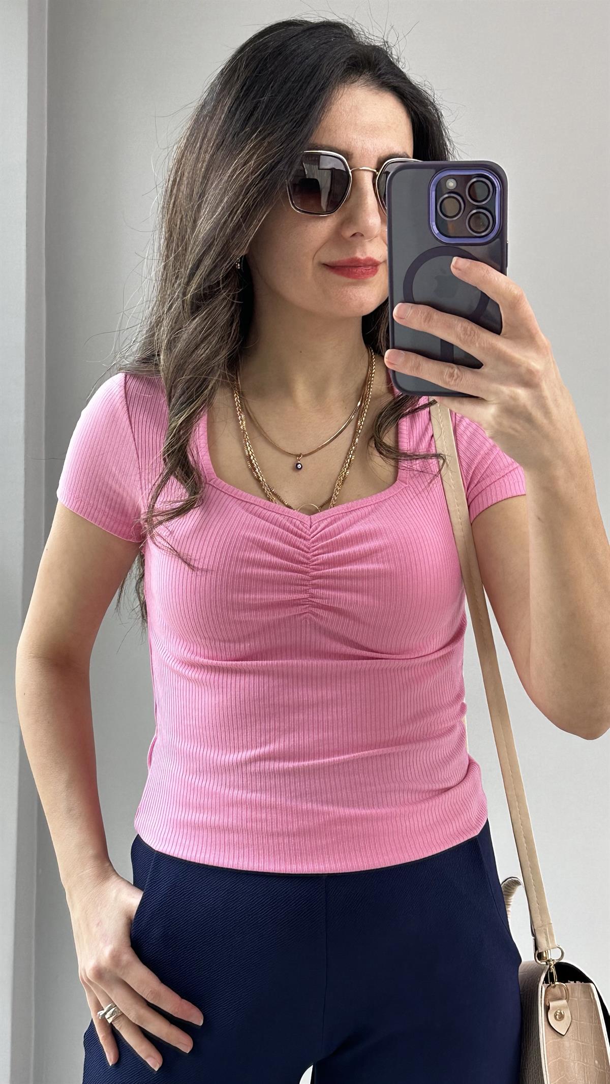 Pembe Ön Büzgülü Kısa kol Bluz