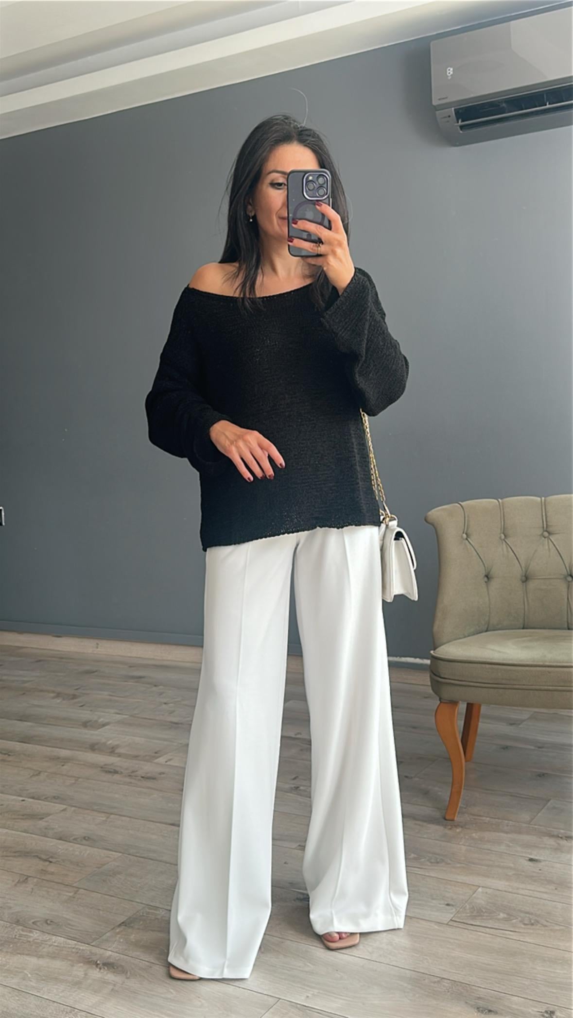 Siyah Kayık Yaka Merserize Triko