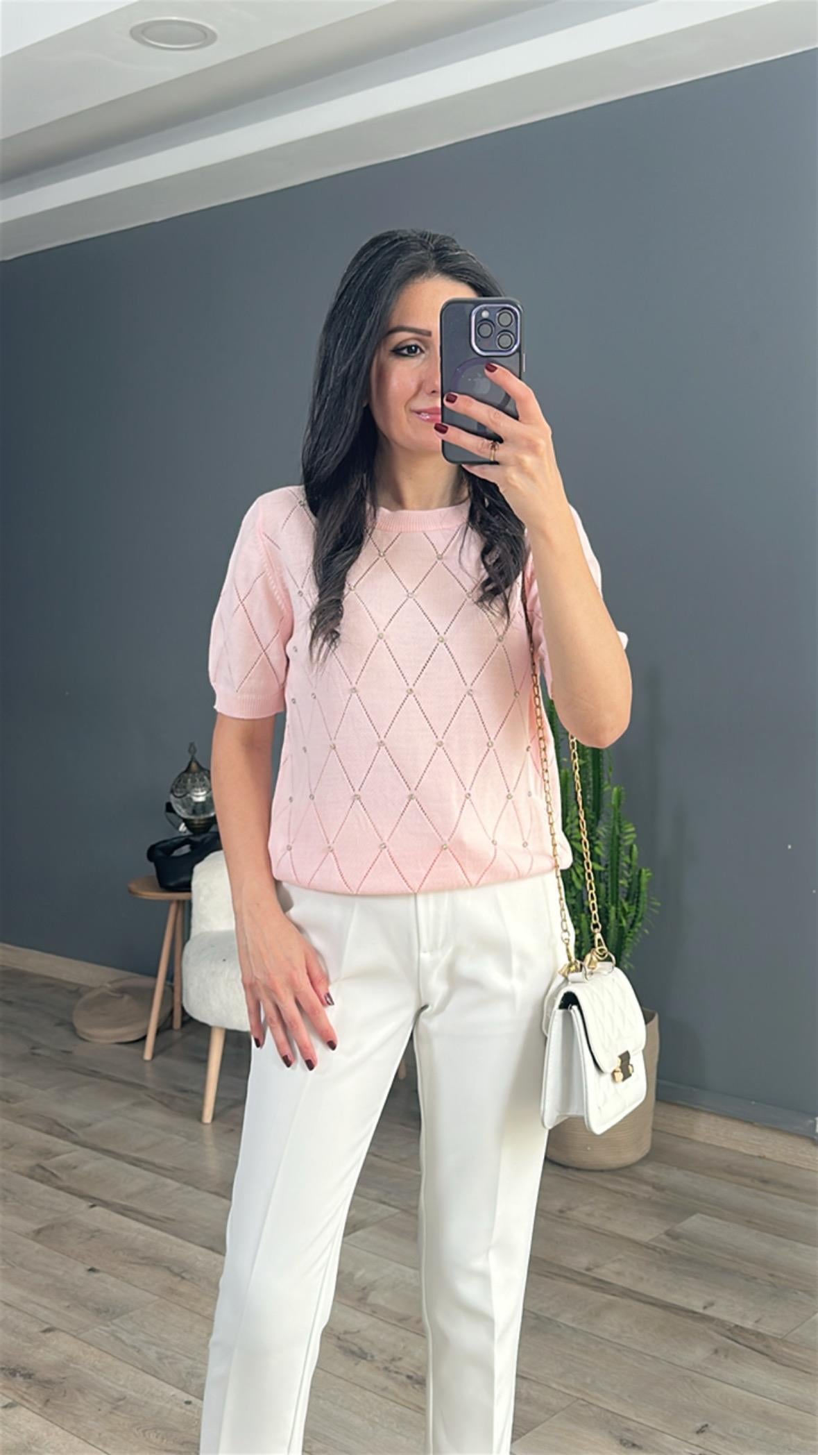 Pudra Baklava Desenli Önü Taşlı Triko Bluz