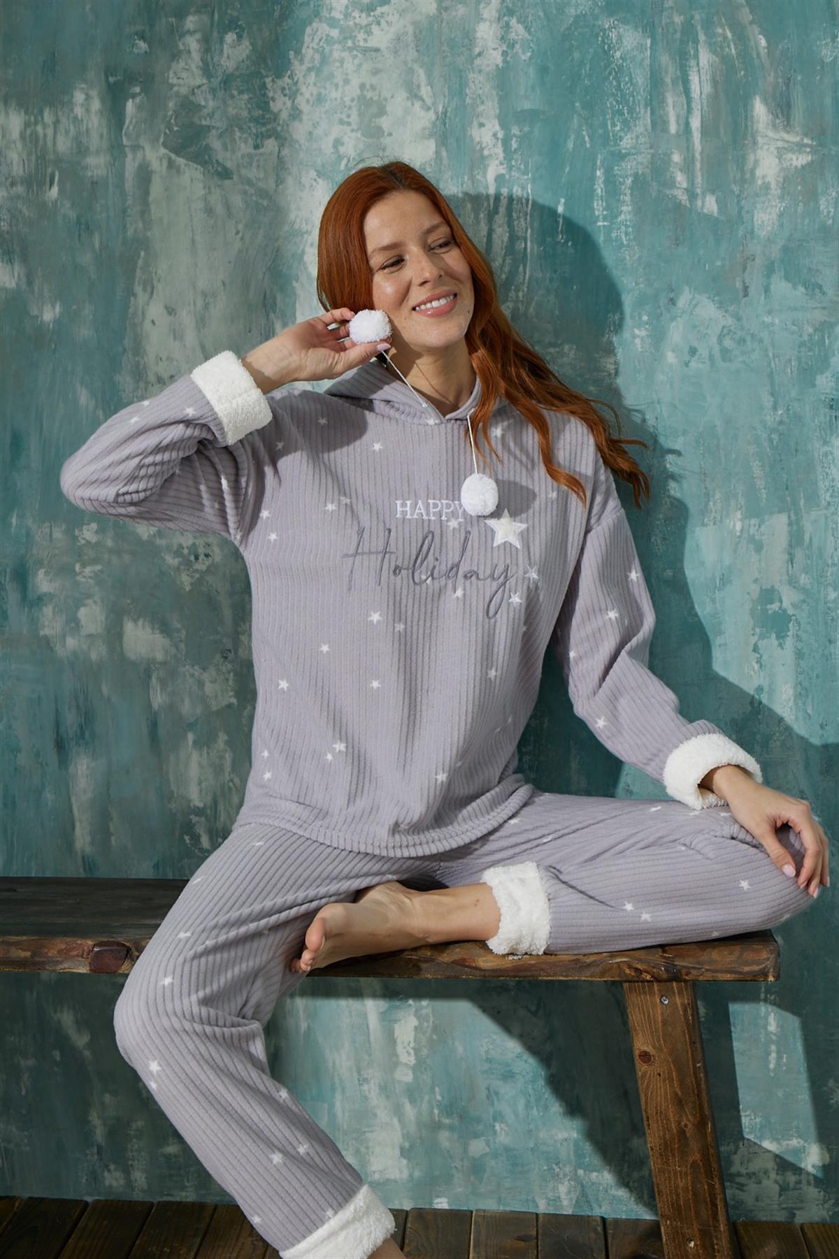 Kadın Kapşonlu Polar Pijama Takımı YENİ SEZON