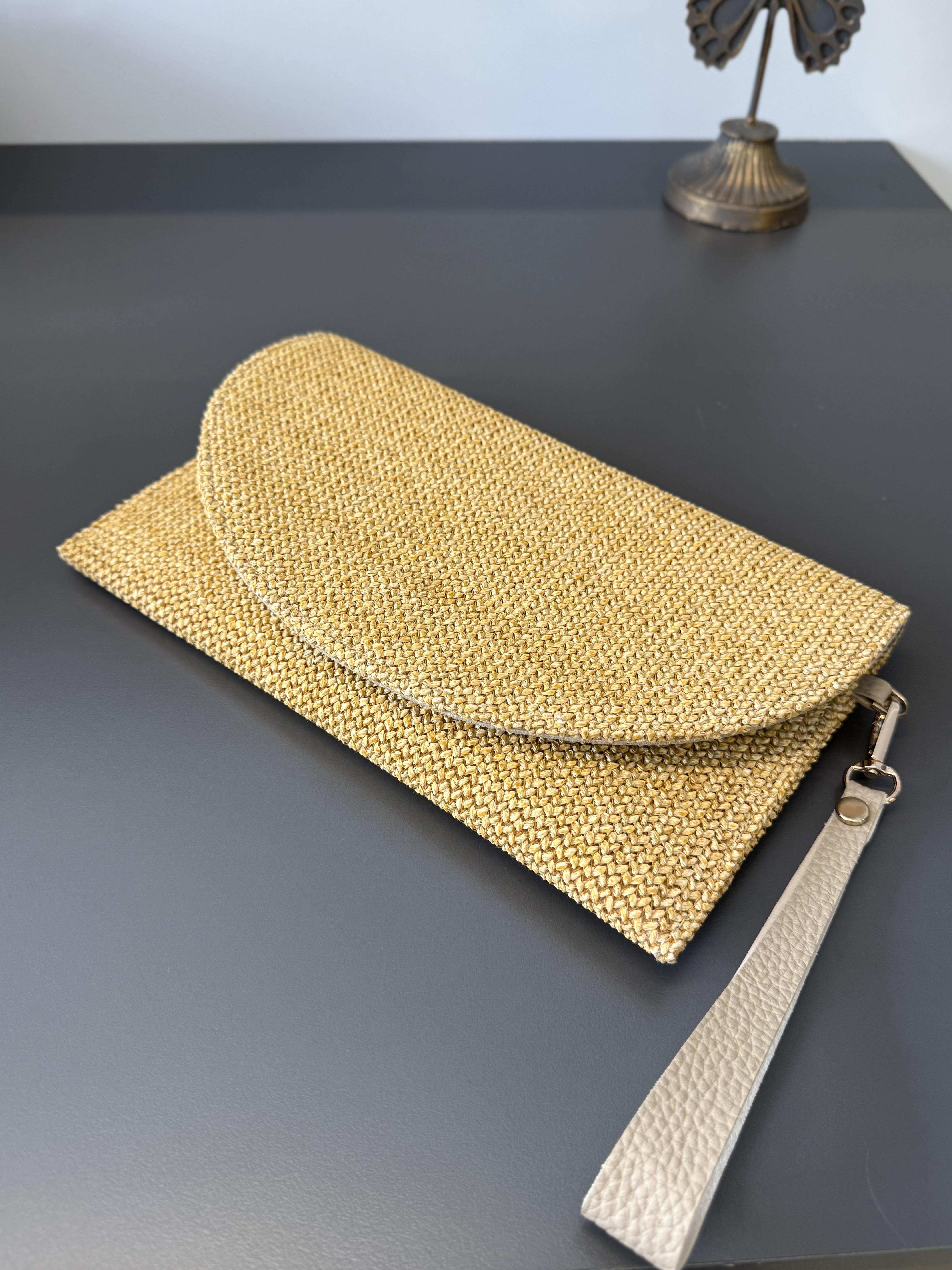 Bej Hasır Kapaklı Çanta