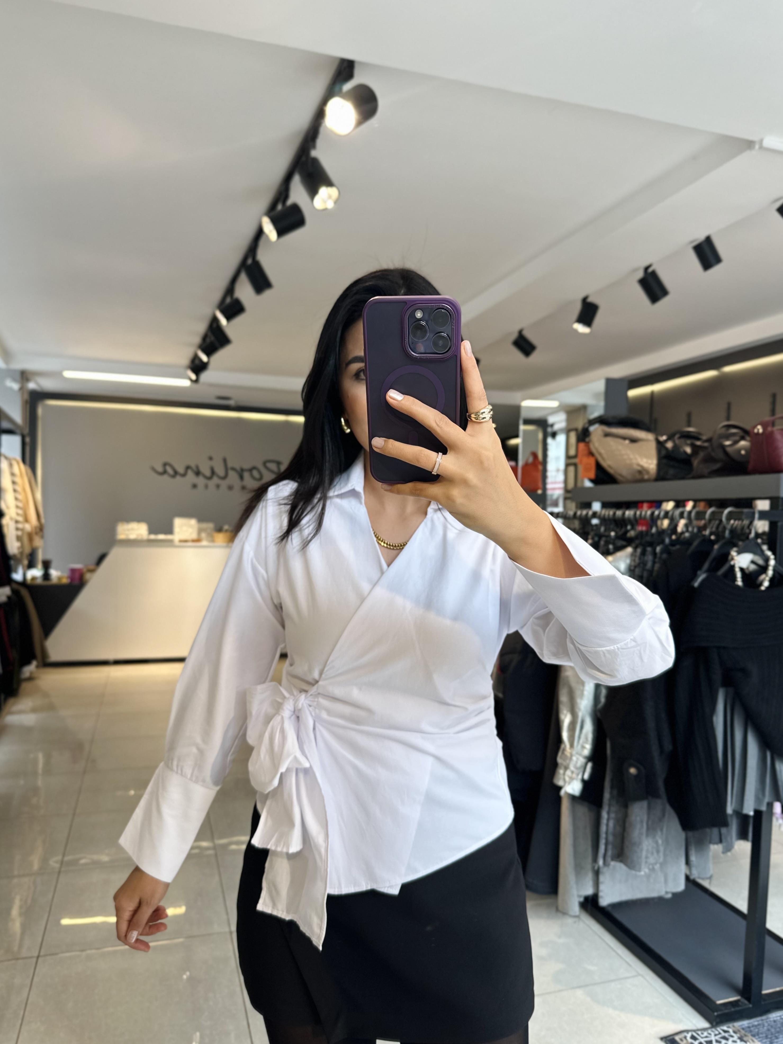 Beyaz Anvelop Bağlamalı Poplin Gömlek