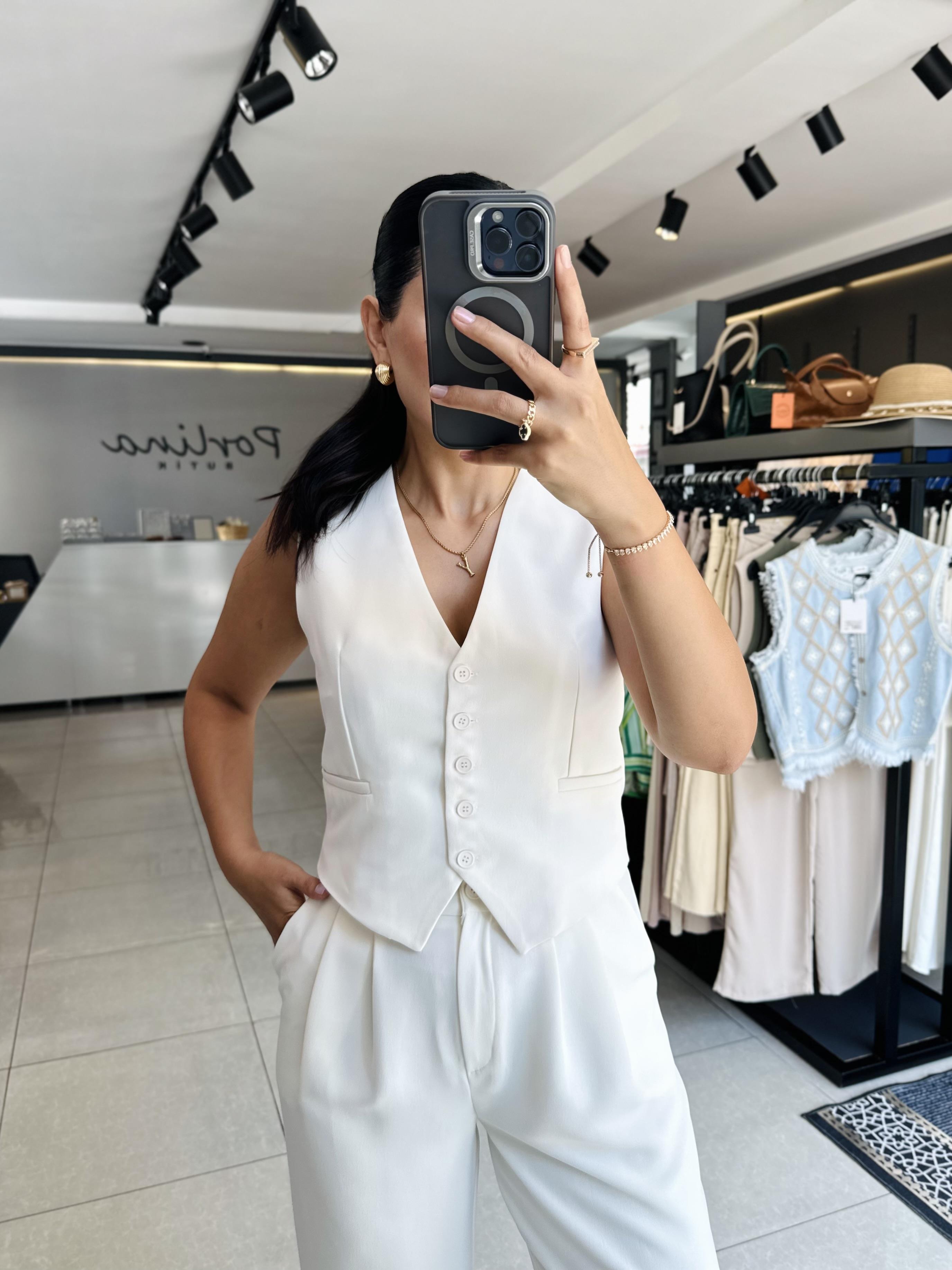 Ekru Renk Premium Yelek