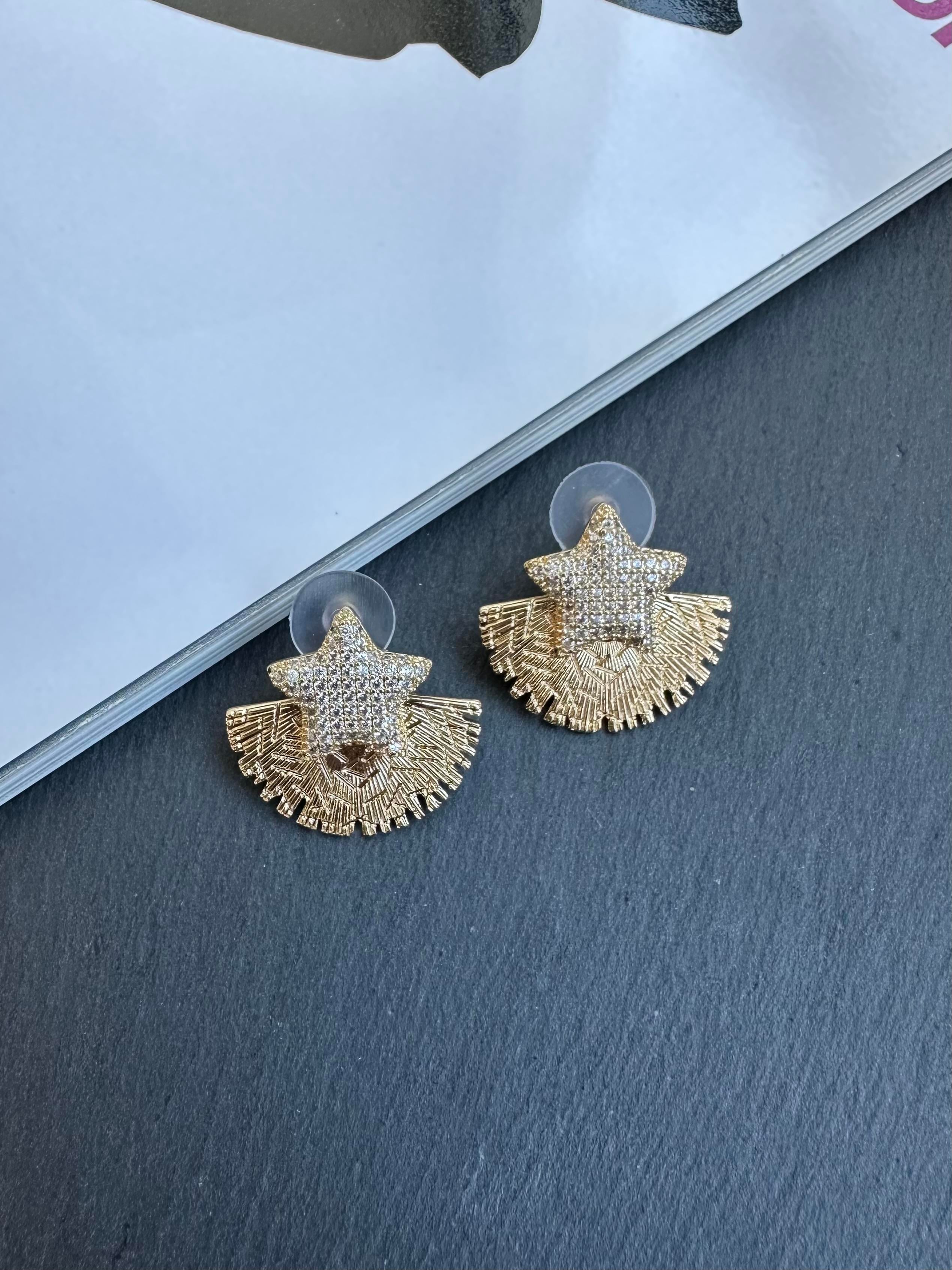 Gold Zirkon Taşlı Yıldız Küpe