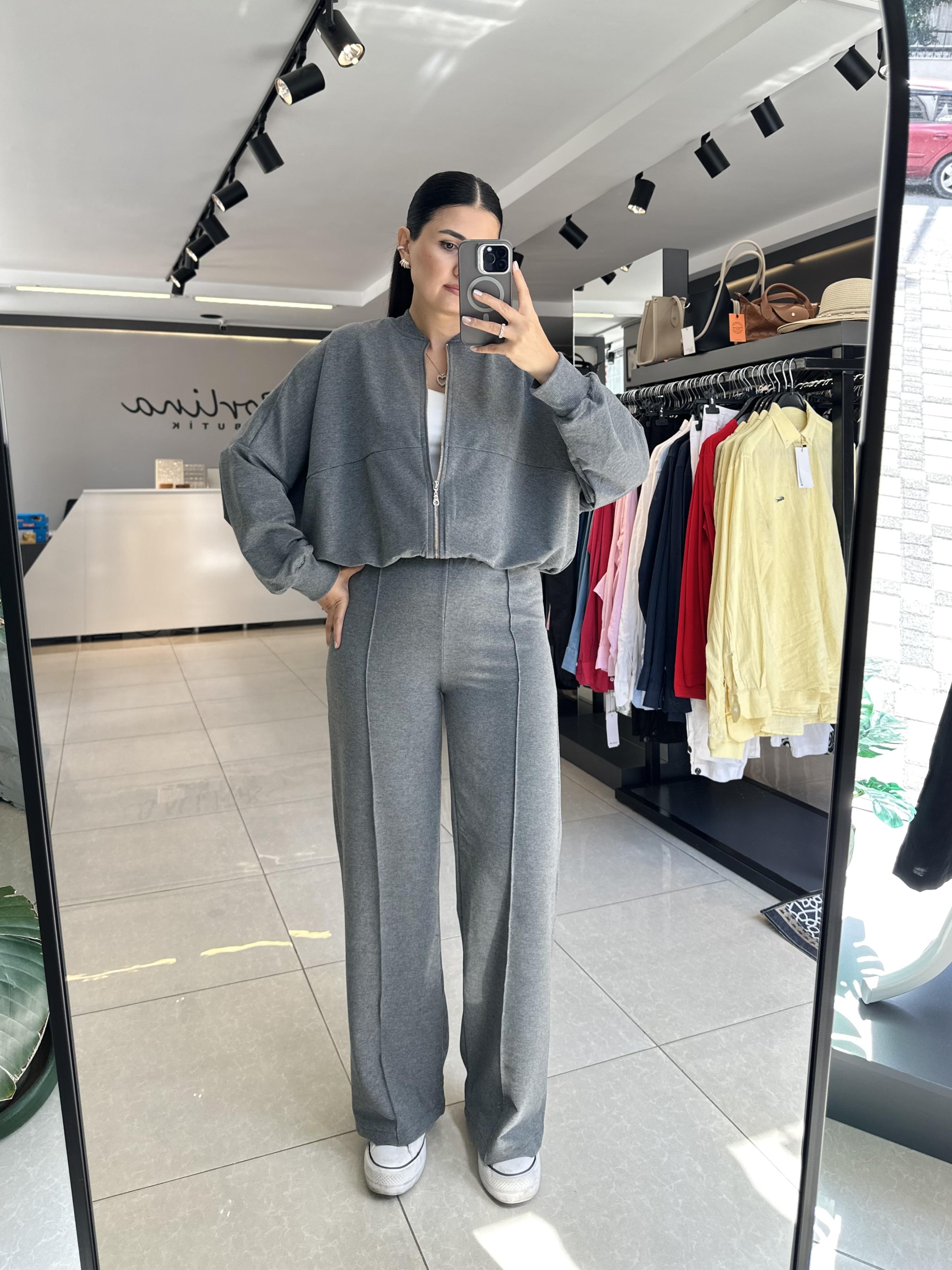 Gri Fermuarlı Eşofman Takımı