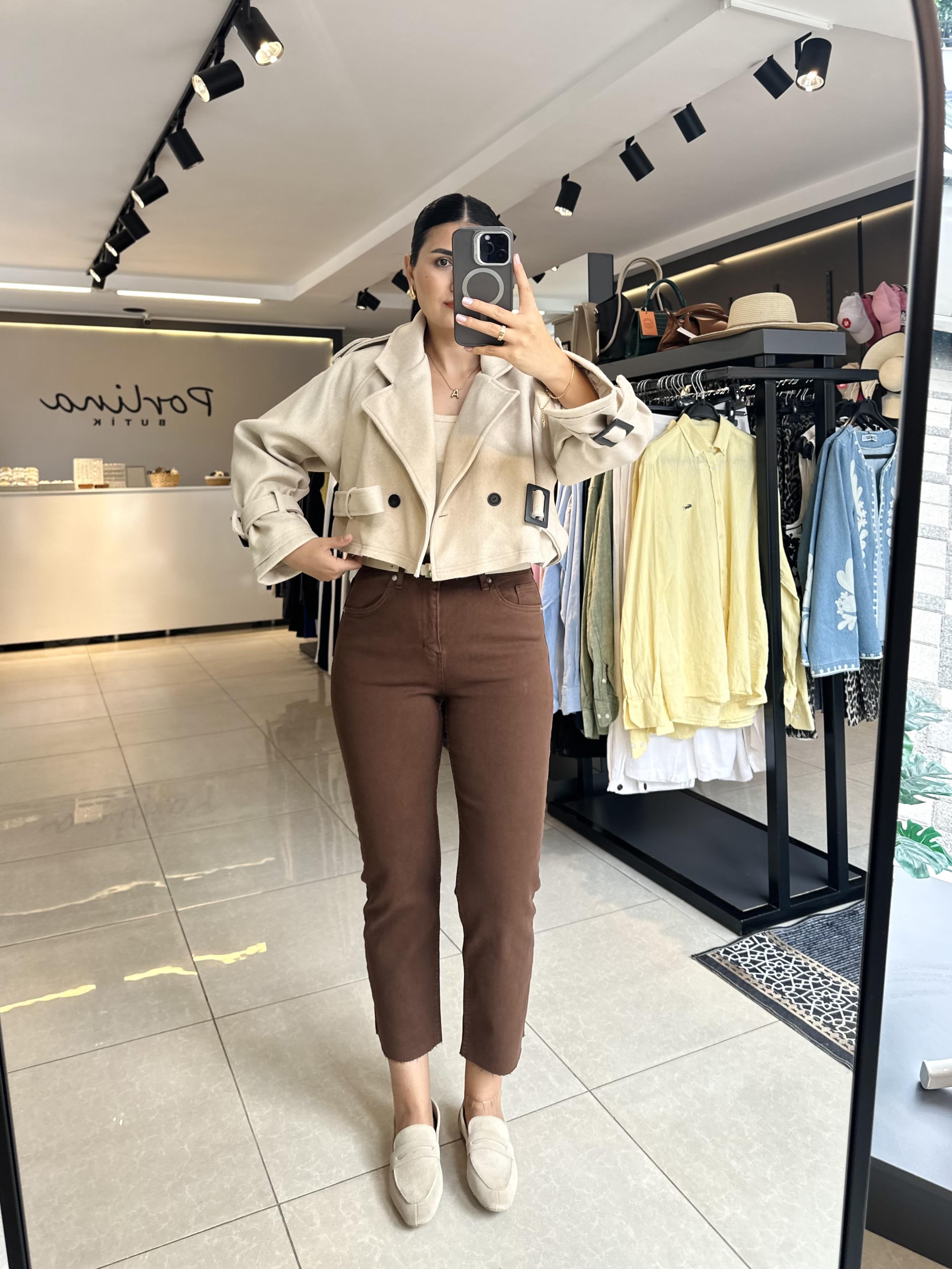 Kahverengi ZR Kesik Paça Boyfit Jean