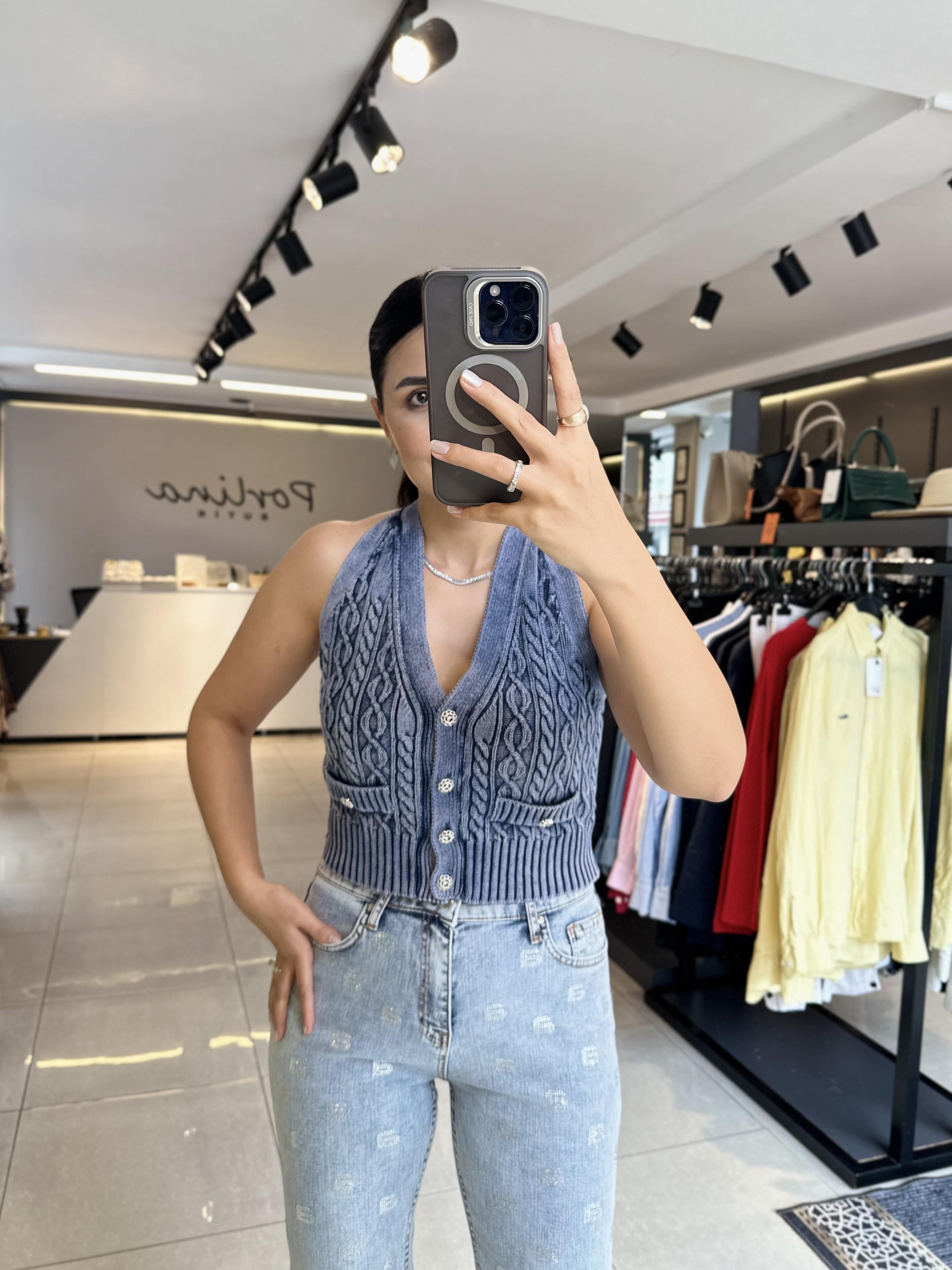 Lacivert Halter Yaka Yıkamalı Triko Yelek