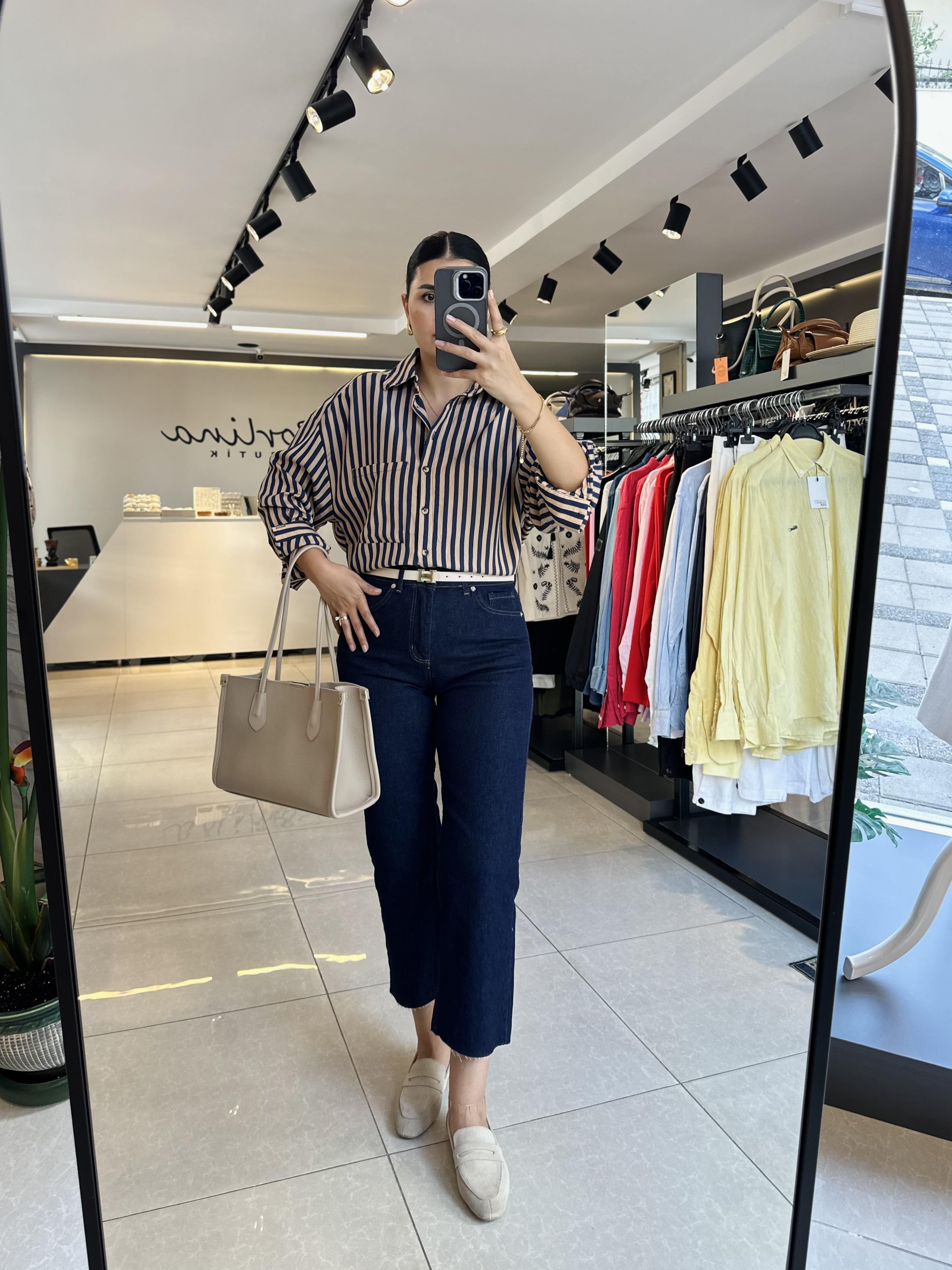 Lacivert ZR Kesik Paça Boyfit Jean