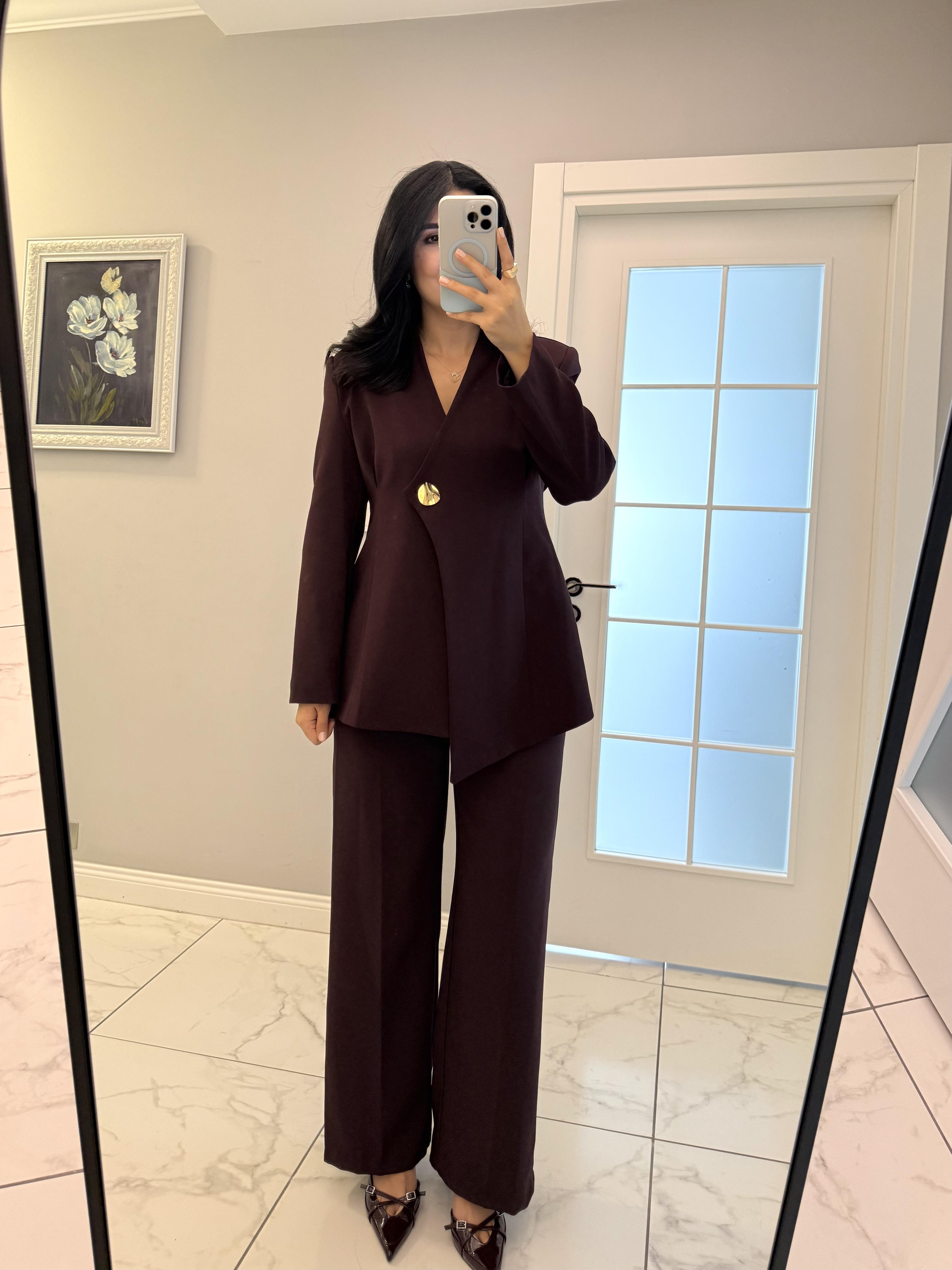 Mürdüm Asimetrik Kesim Blazer Takım