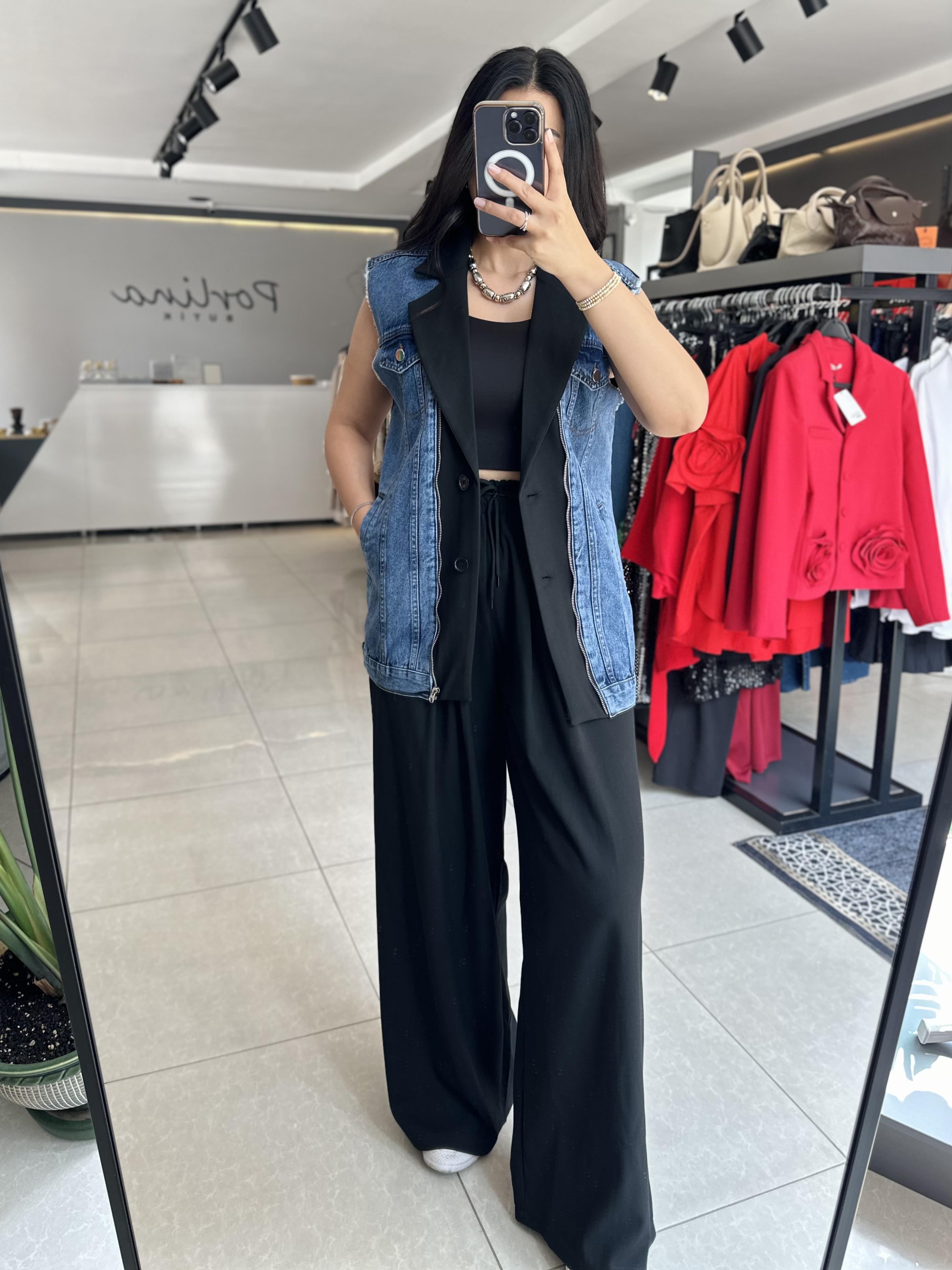 Siyah Denim Detaylı Yelekli Tasarım Takım