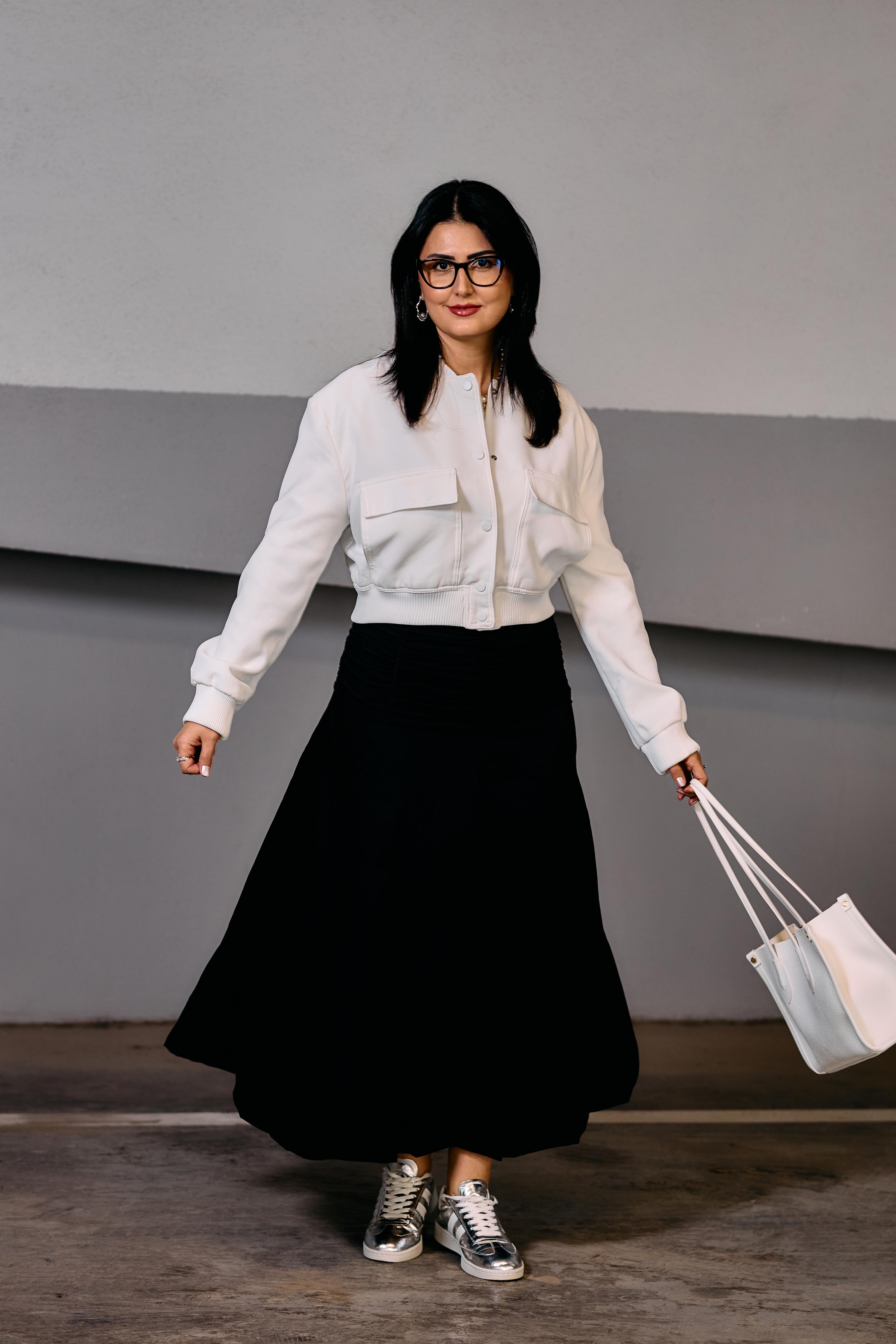 Siyah Midi Boy Balon Etek