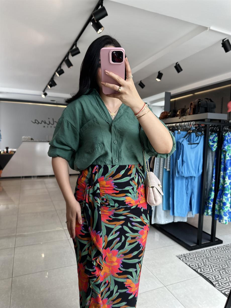 Zümrüt Tensel Kumaş Düşük Omuzlu Oversize Gömlek
