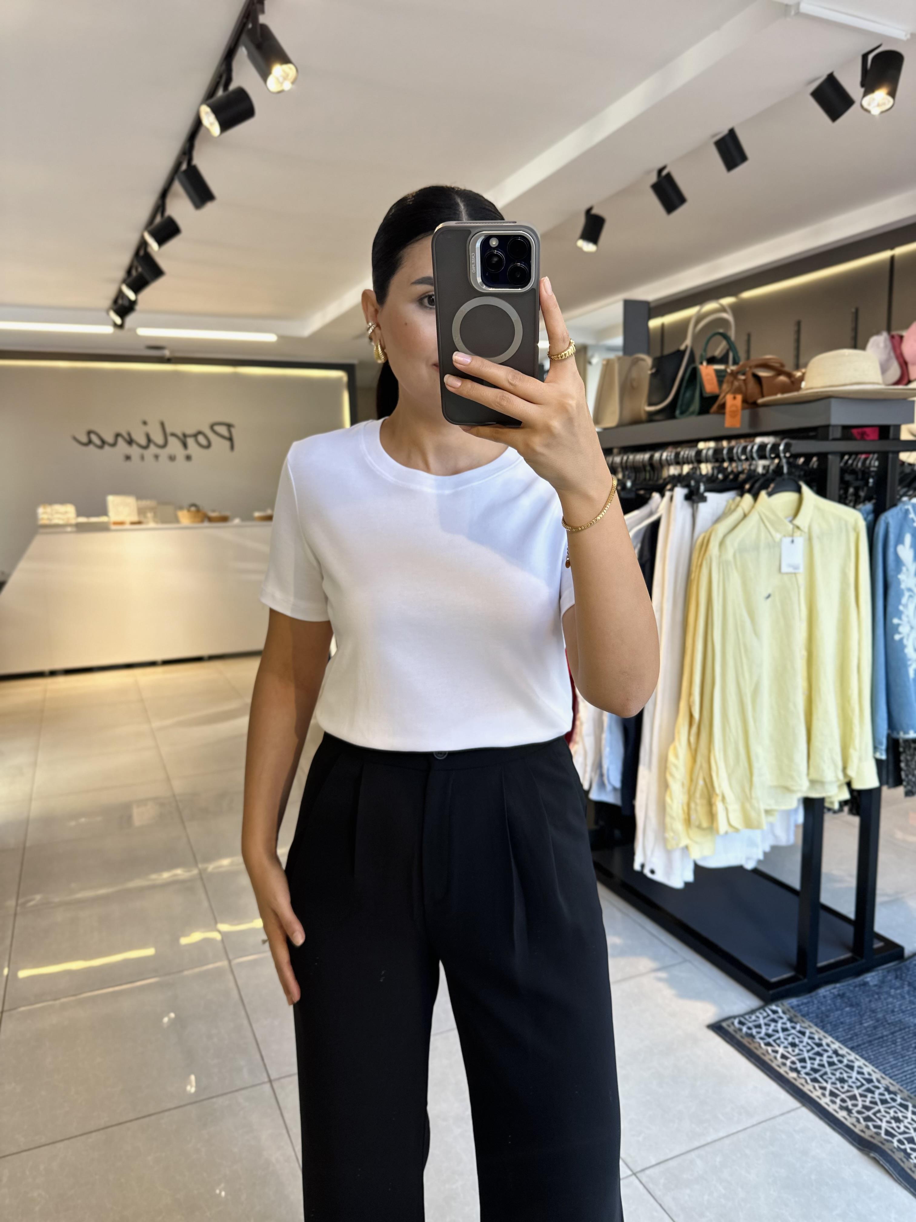 Beyaz Bisiklet Yaka Dilvin Tshirt