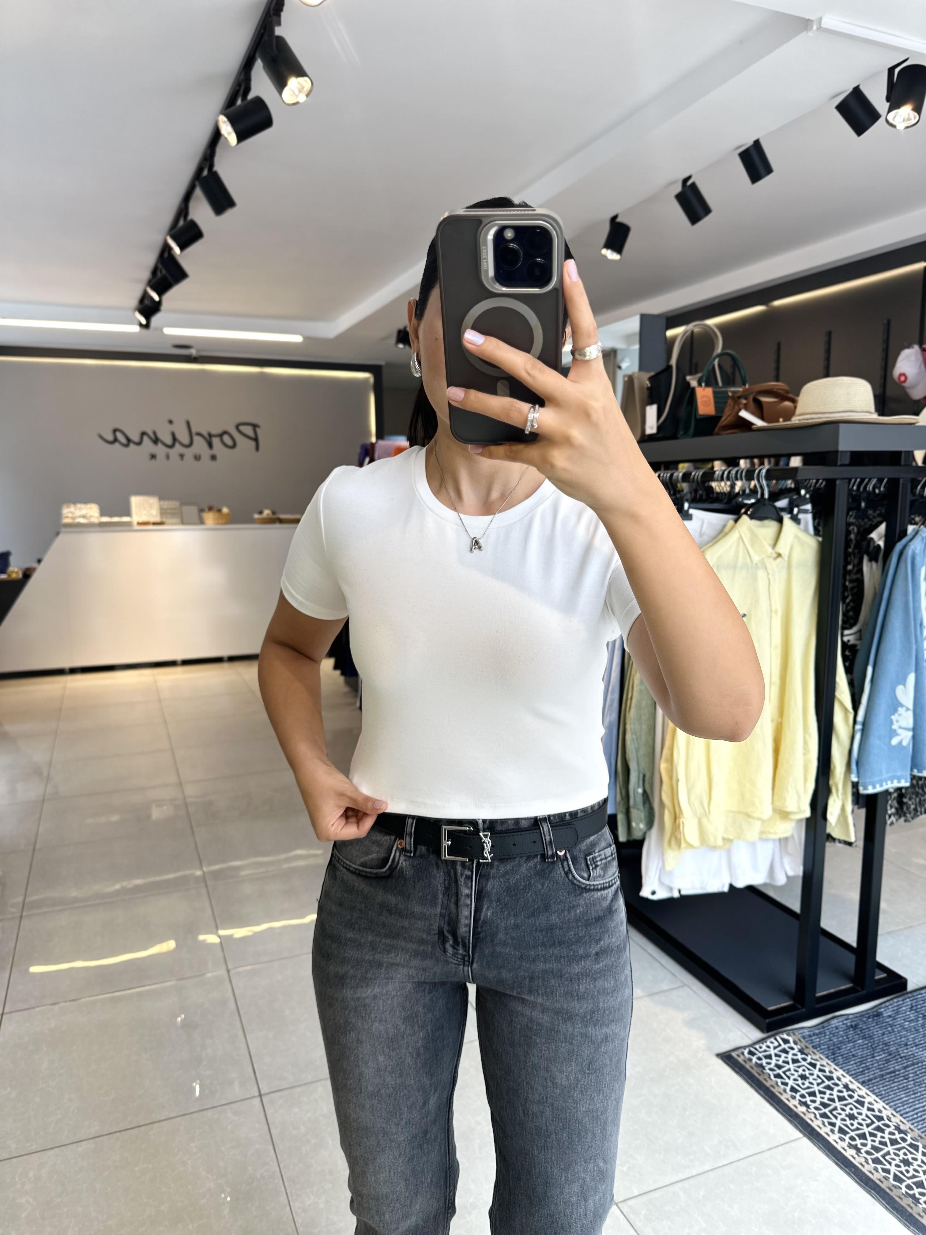 Beyaz Dilvin Crop Tshirt