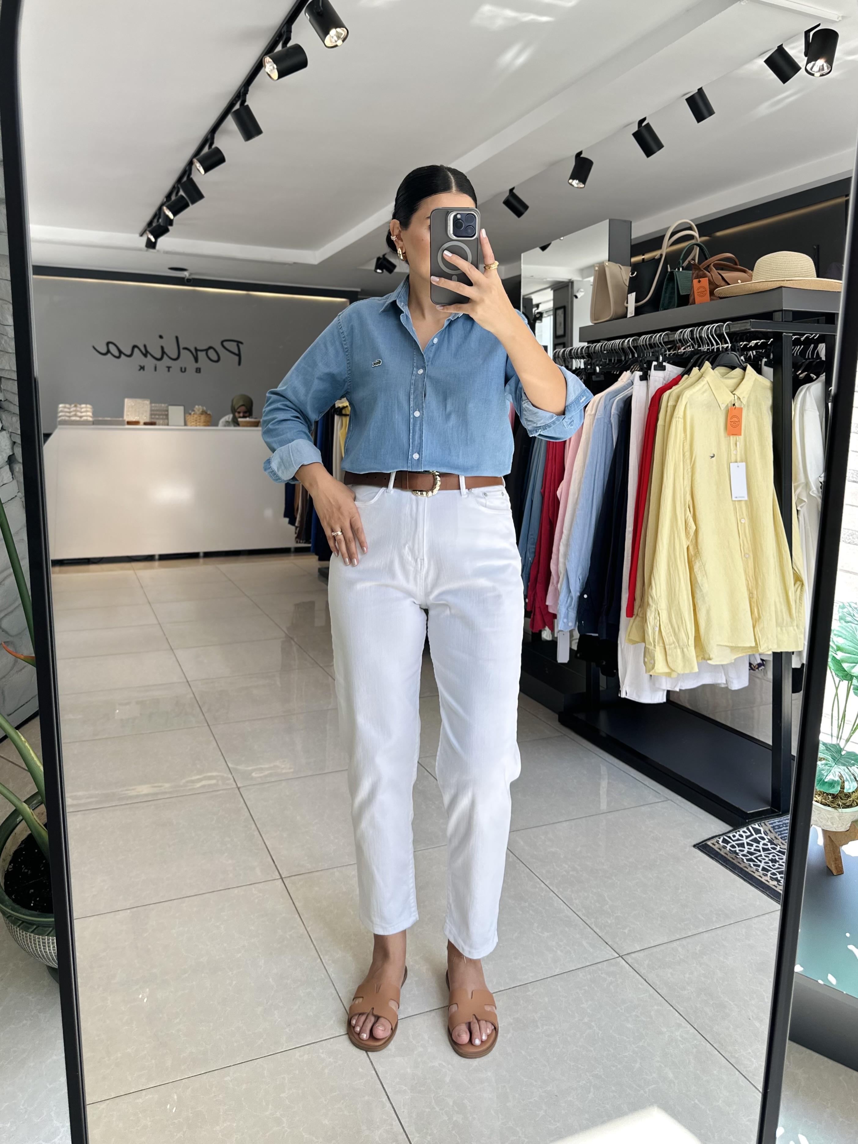 Beyaz Likralı Mom Jean