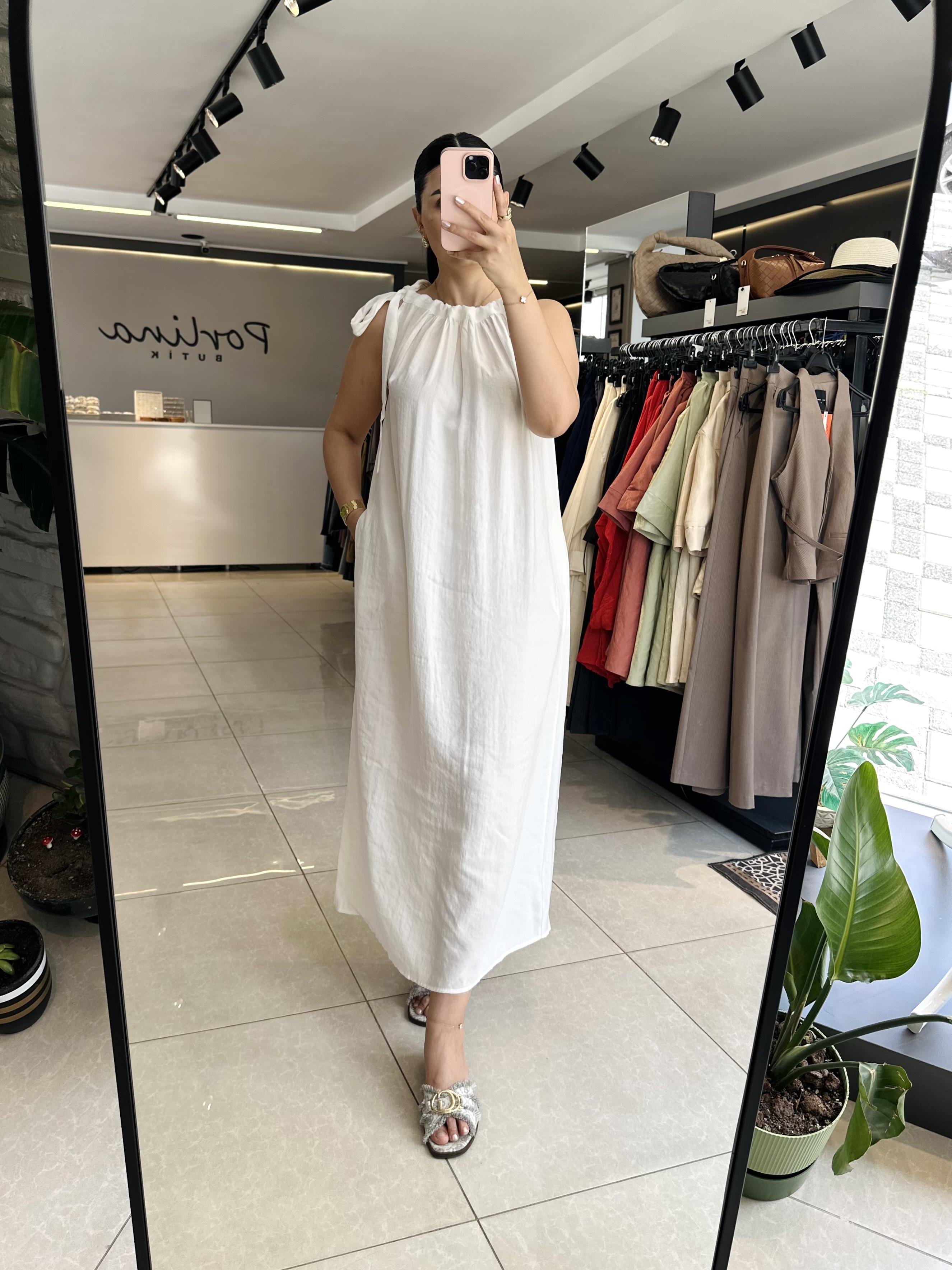 Beyaz Omuzdan Bağlamalı Elbise