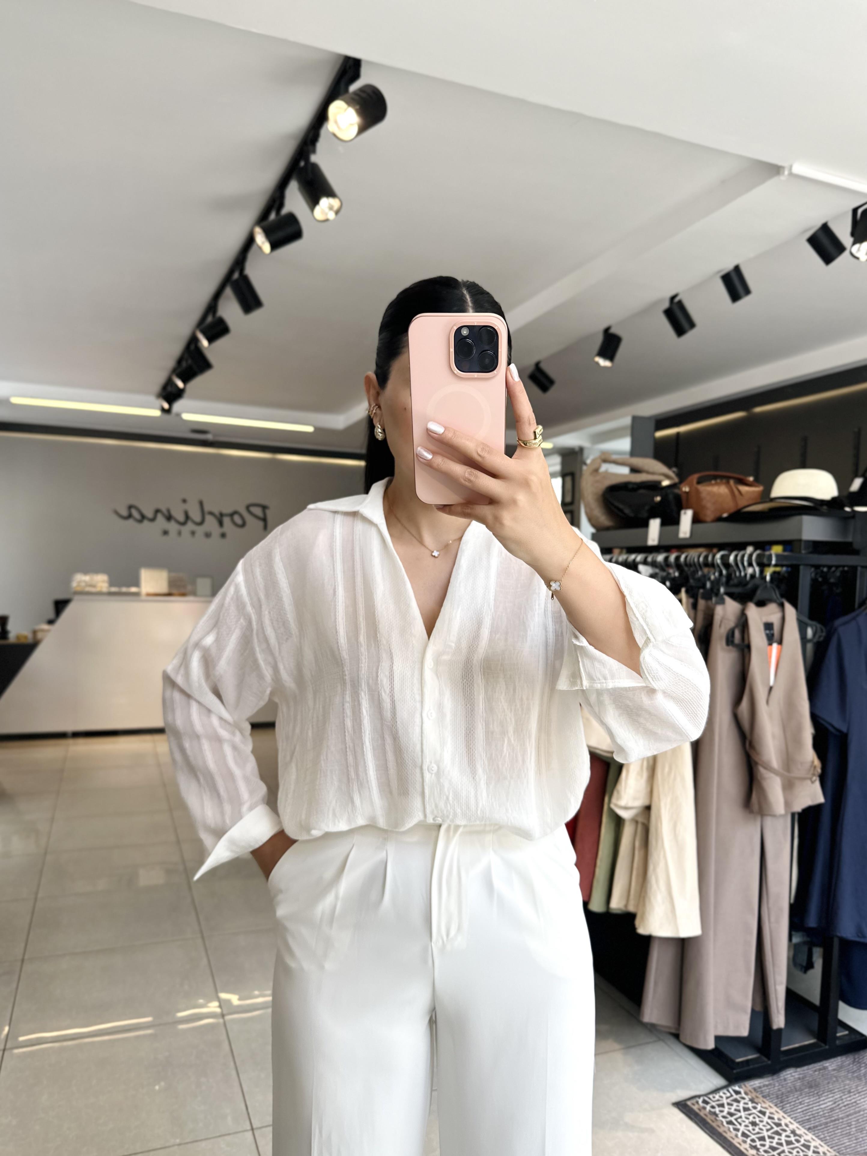 Beyaz Transparan Gömlek