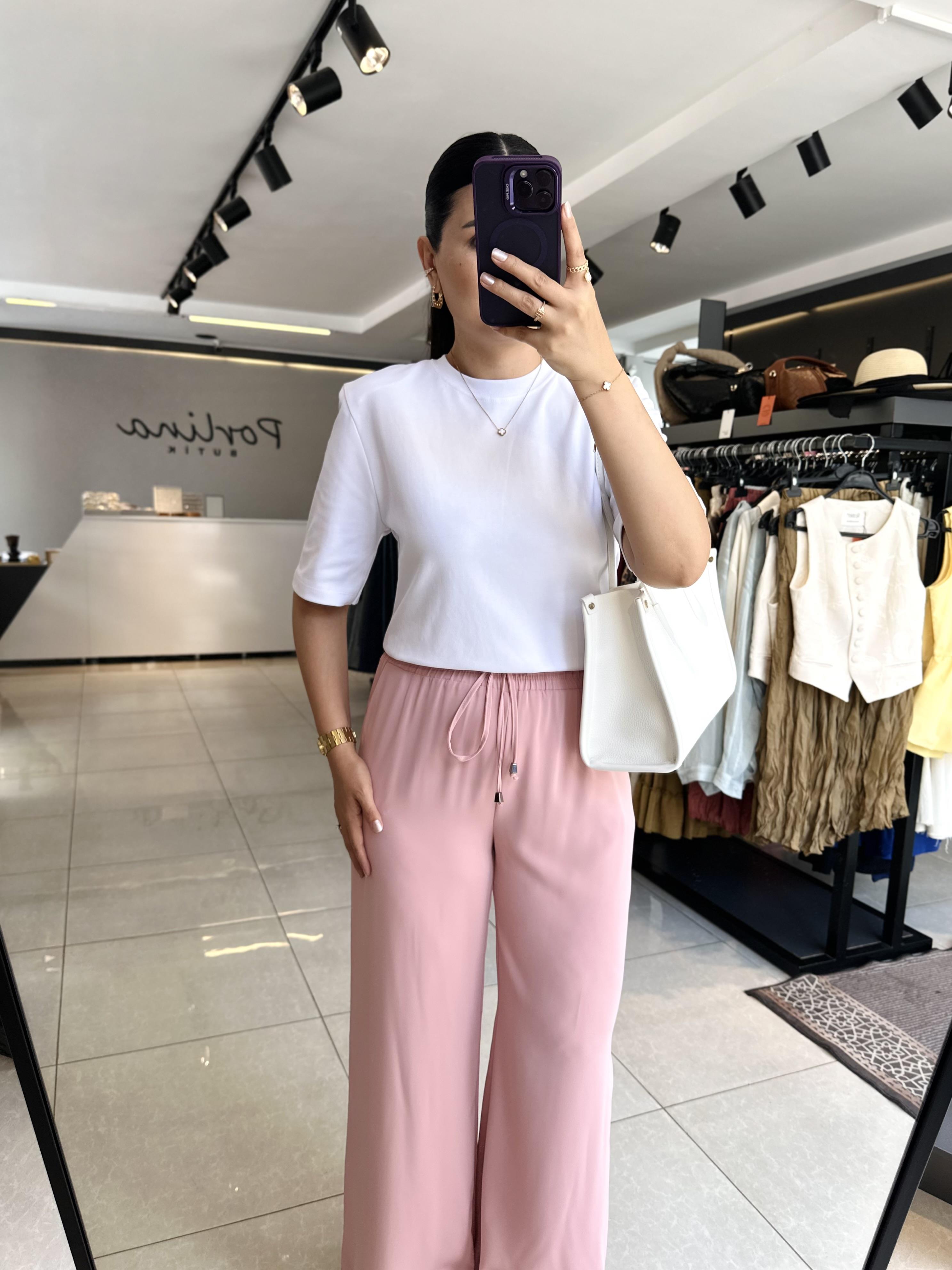 Beyaz Vatkalı Tshirt