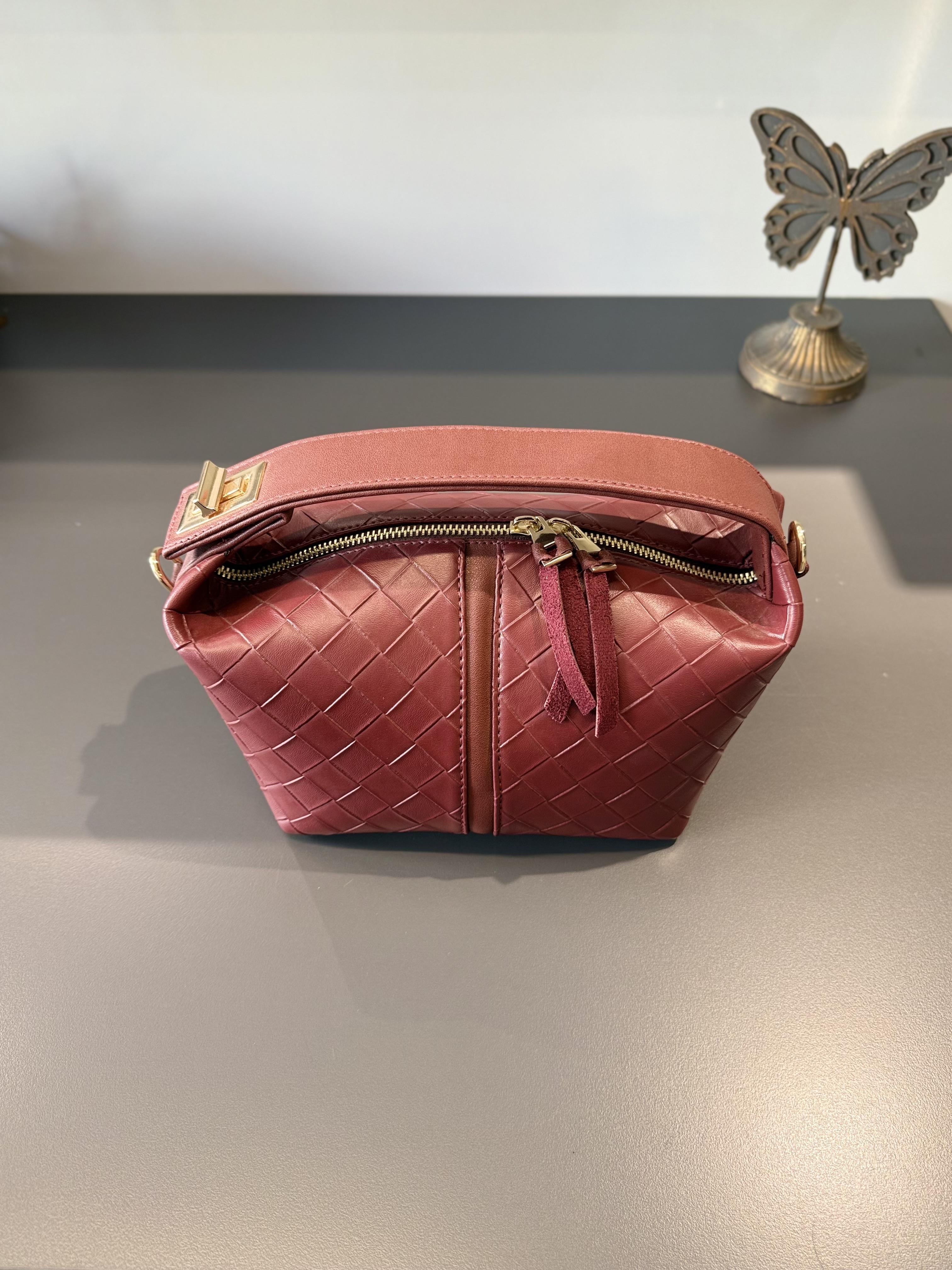 Bordo Örgü Desenli Çanta