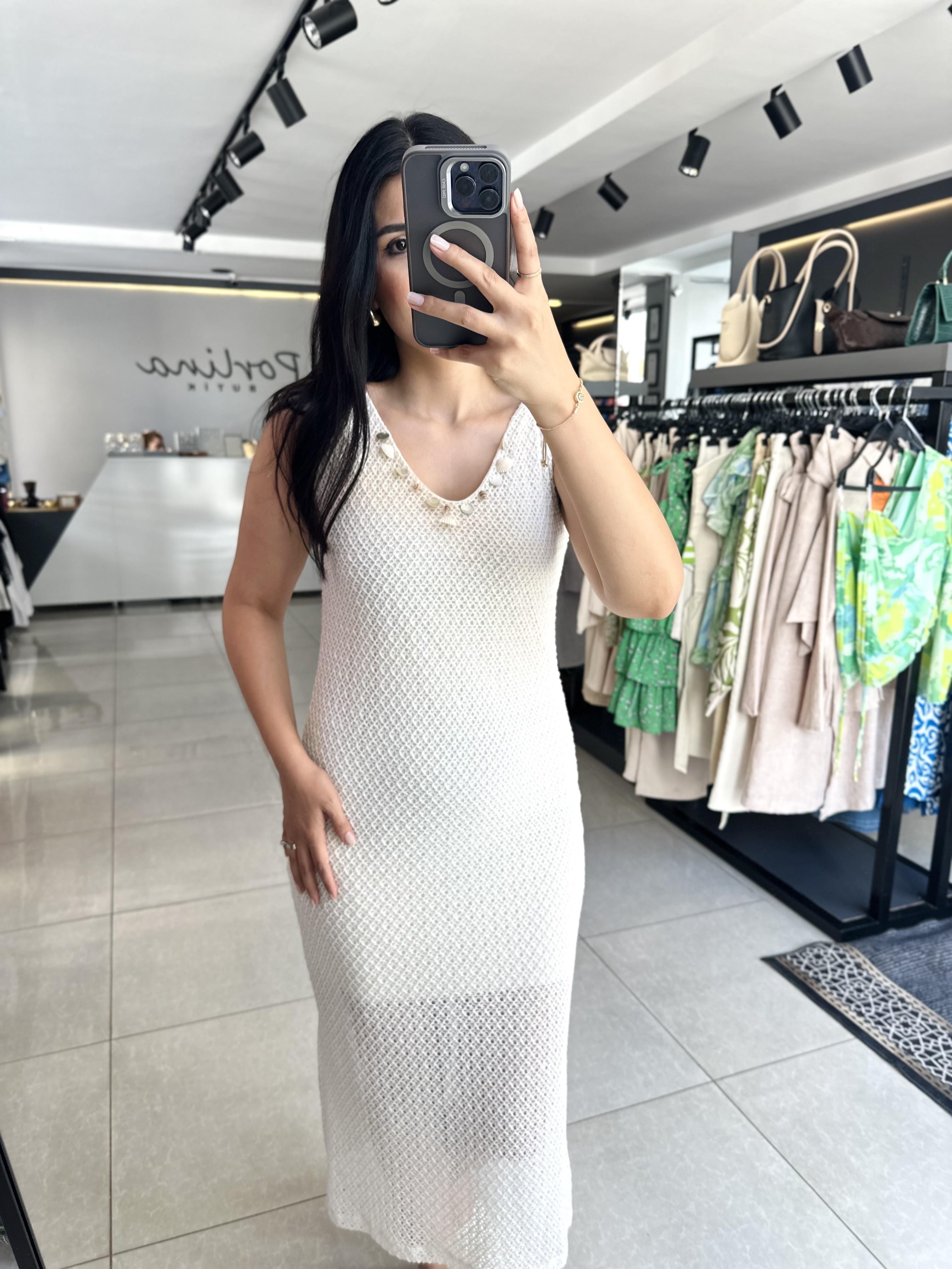 Ekru Ajurlu V Yaka Elbise