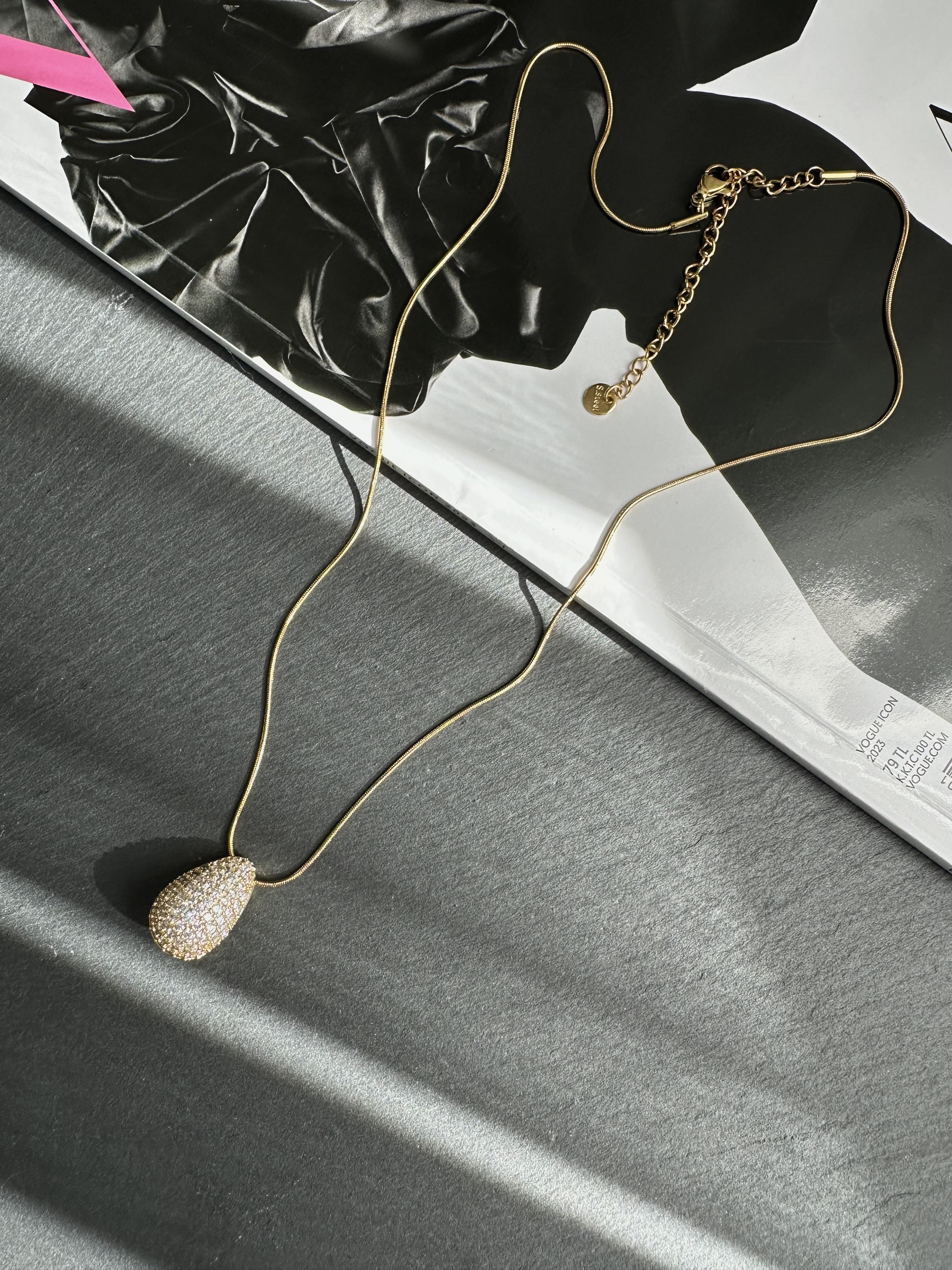 Gold Çelik Taşlı Damla Kolye