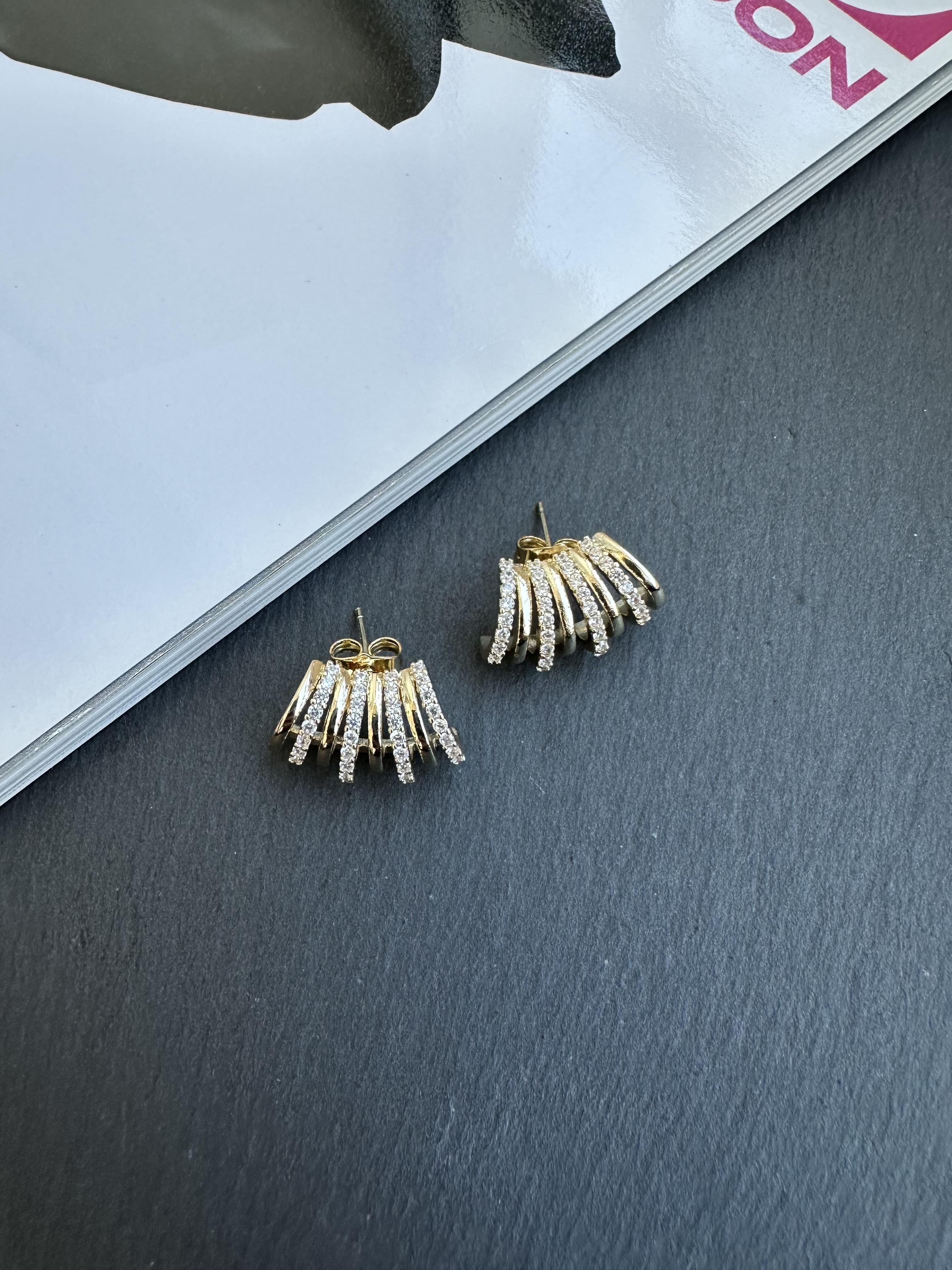 Gold Zirkon Taşlı Çoklu Görünüm Küpe