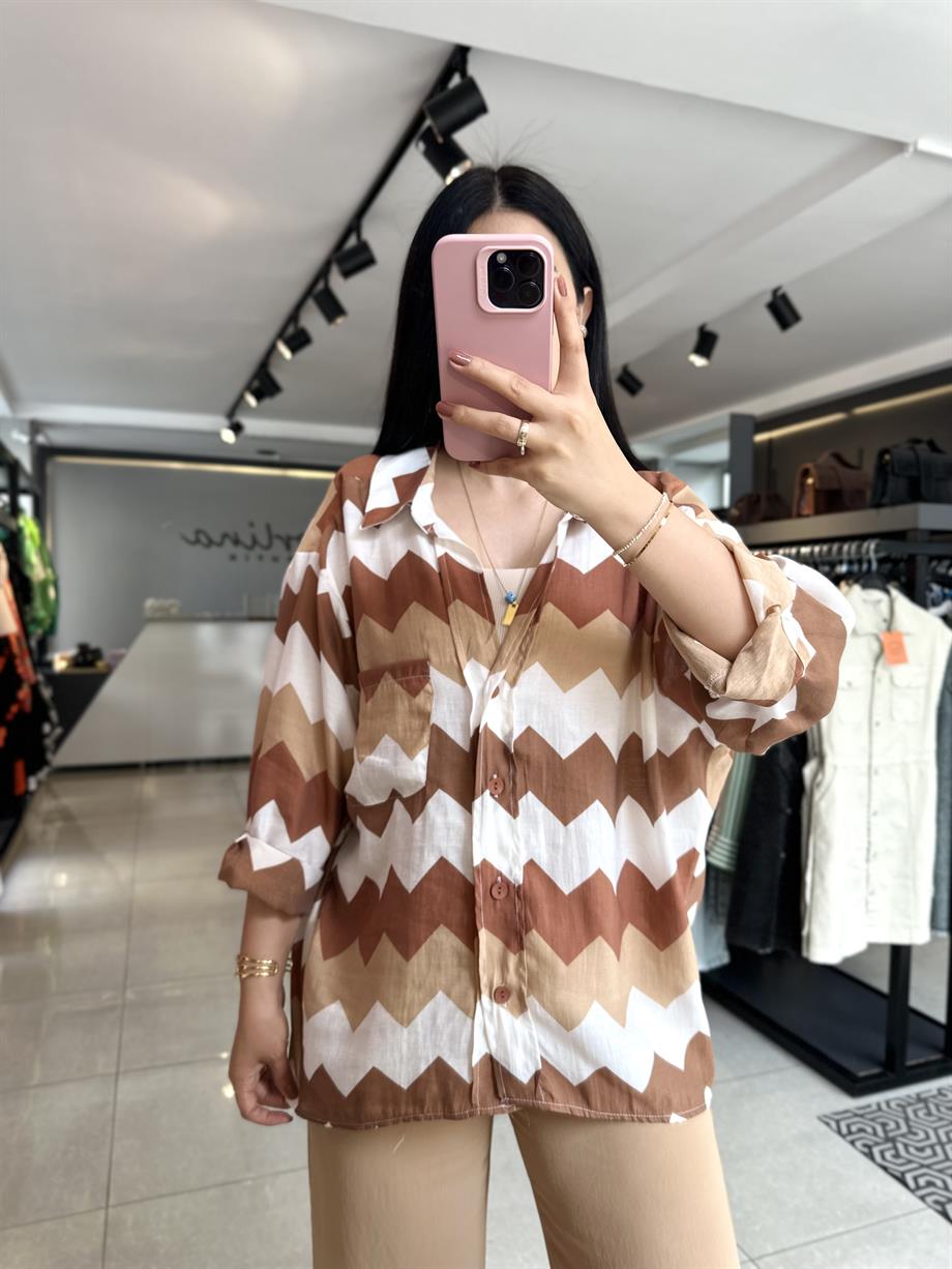 Kahve Zigzag Desenli Oversize Gömlek