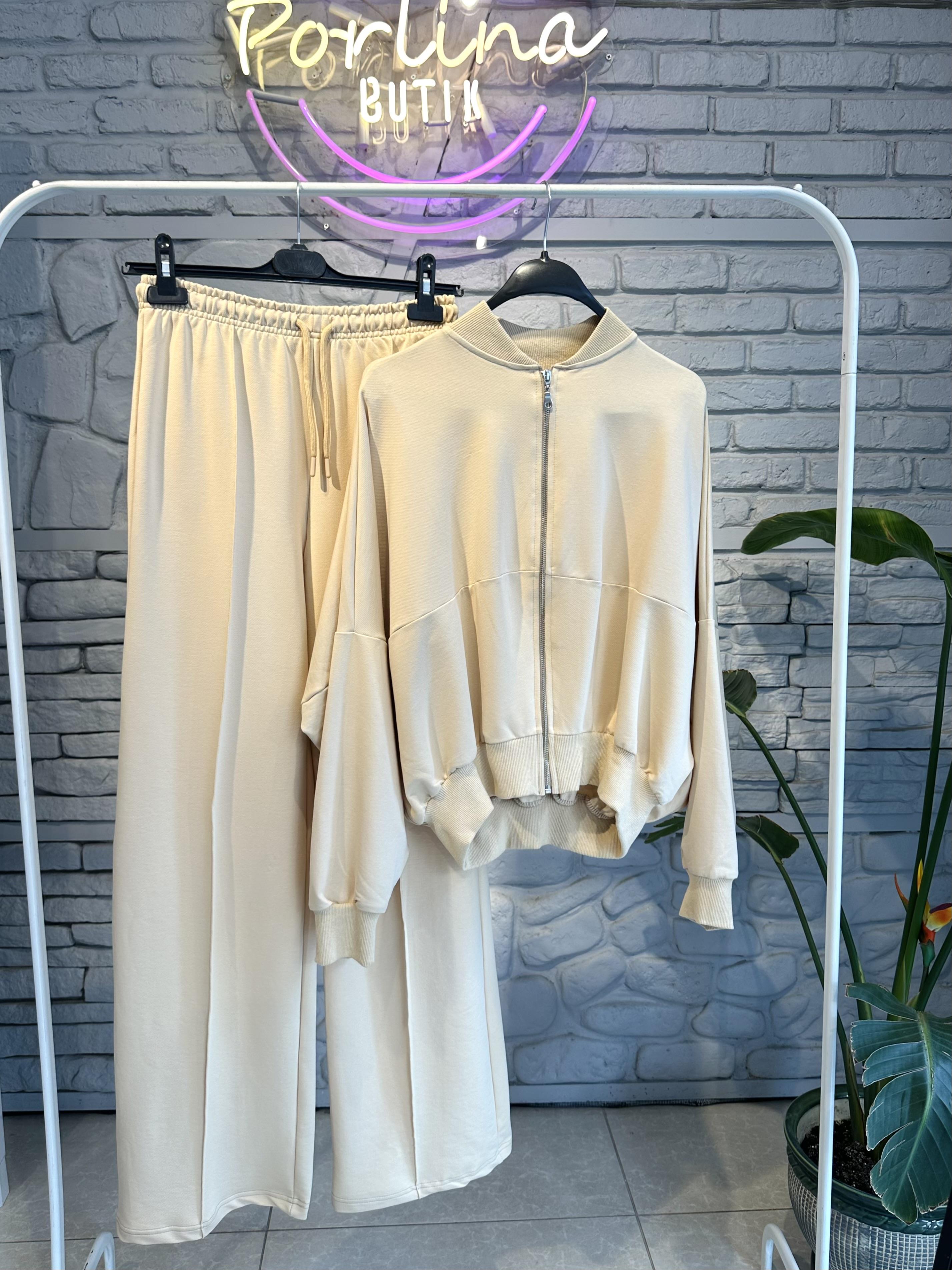 Krem Fermuarlı Eşofman Takımı