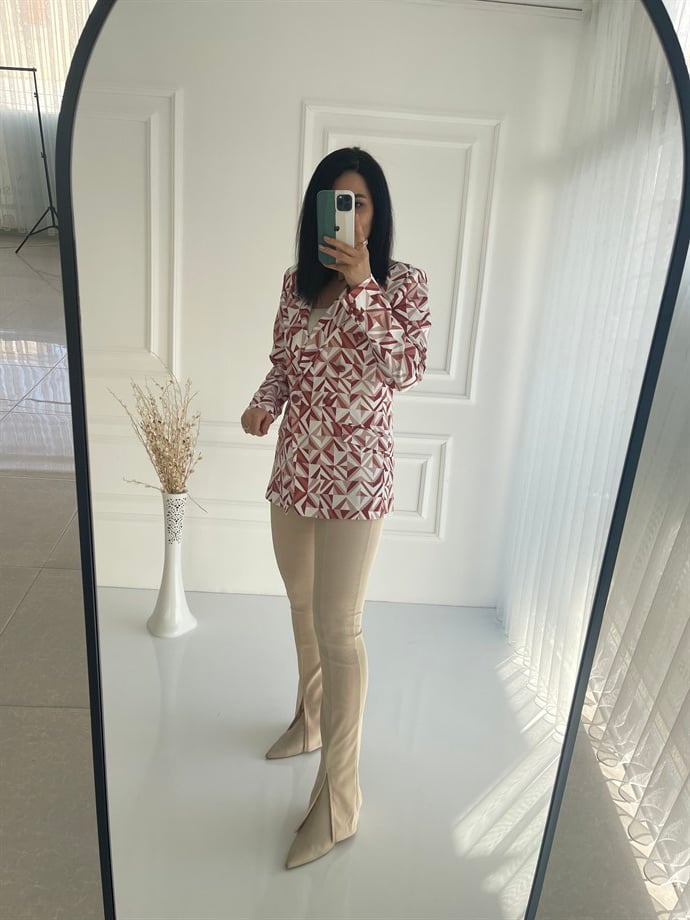 Krem Renk Paça Yırtmaçlı Tayt Pantolon