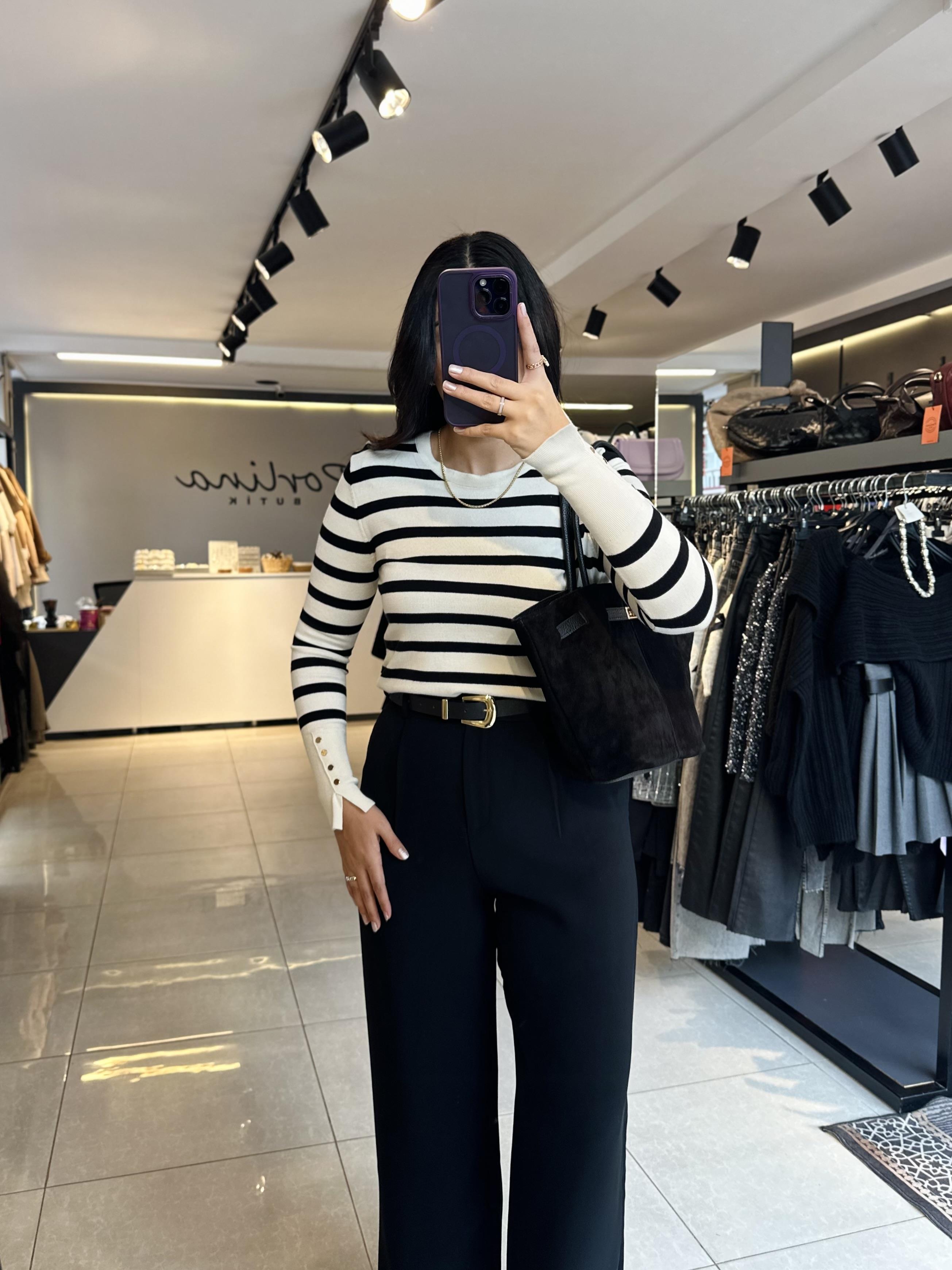 Krem Siyah Bisiklet Yaka Çizgili Dilvin Kazak